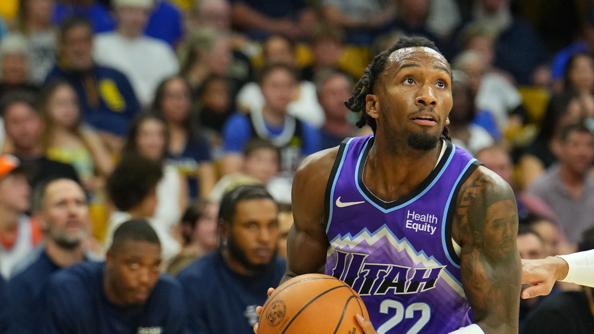 Peterson gets first two preseason points in a hurry on this jumper