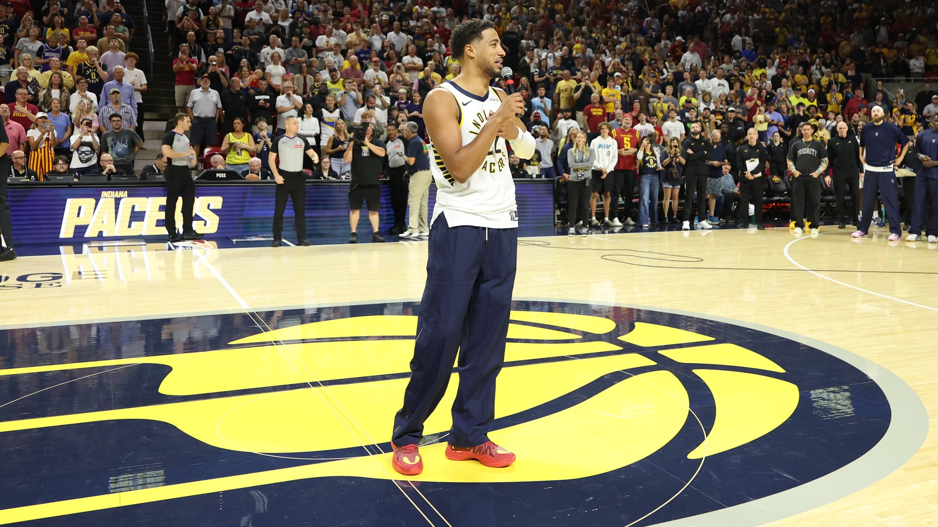 Haliburton addresses crowd at alma mater before preseason game