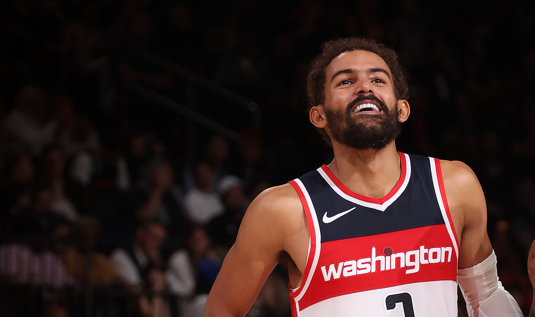 Trae Young connects on back-to-back deep threes