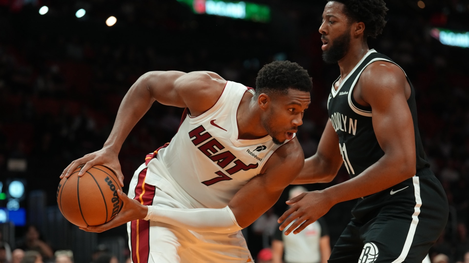 Giannis Antetokounmpo posts near triple-double vs. Nets