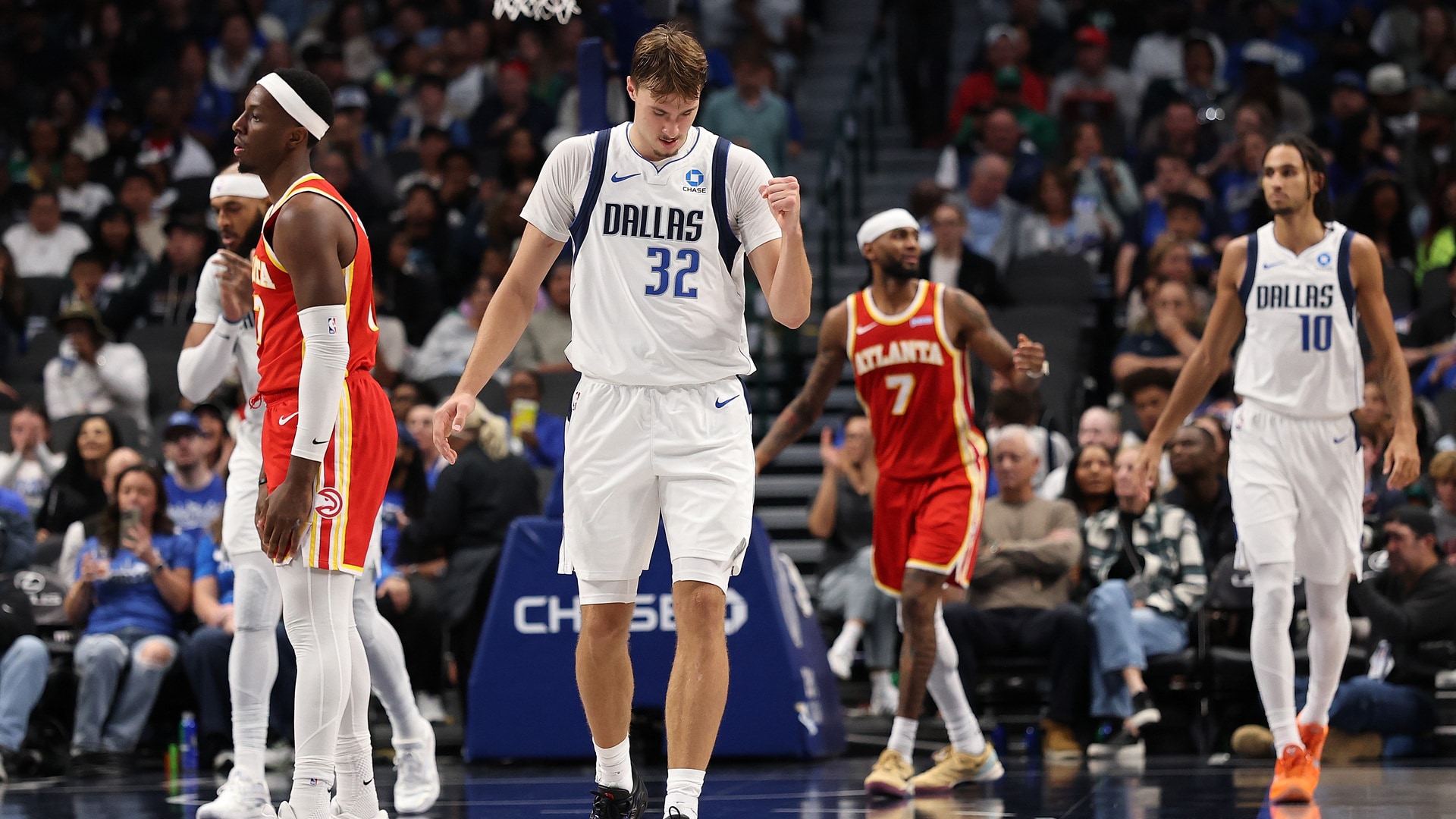 Cooper drops 26 in loss vs. Hawks