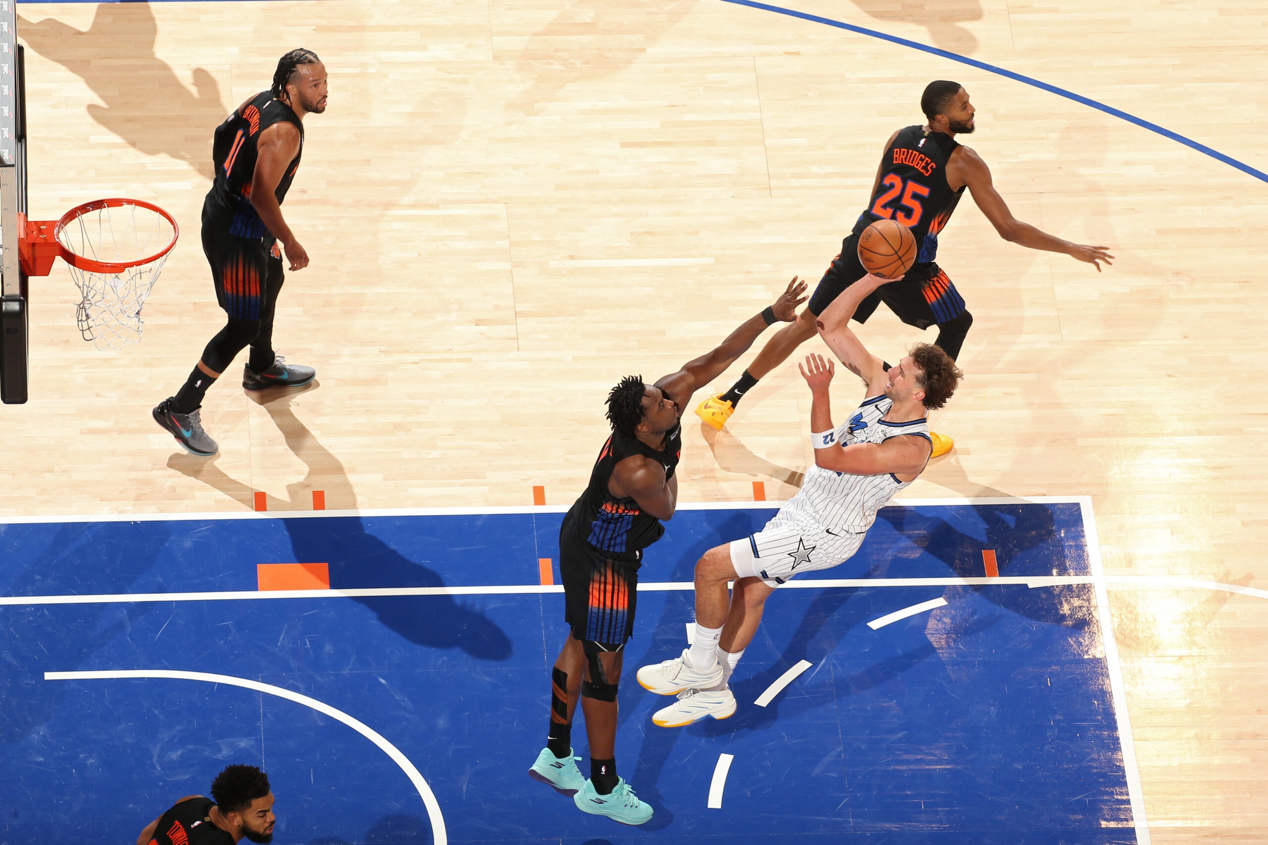 Wagner's 4th-quarter heroics seal win at MSG