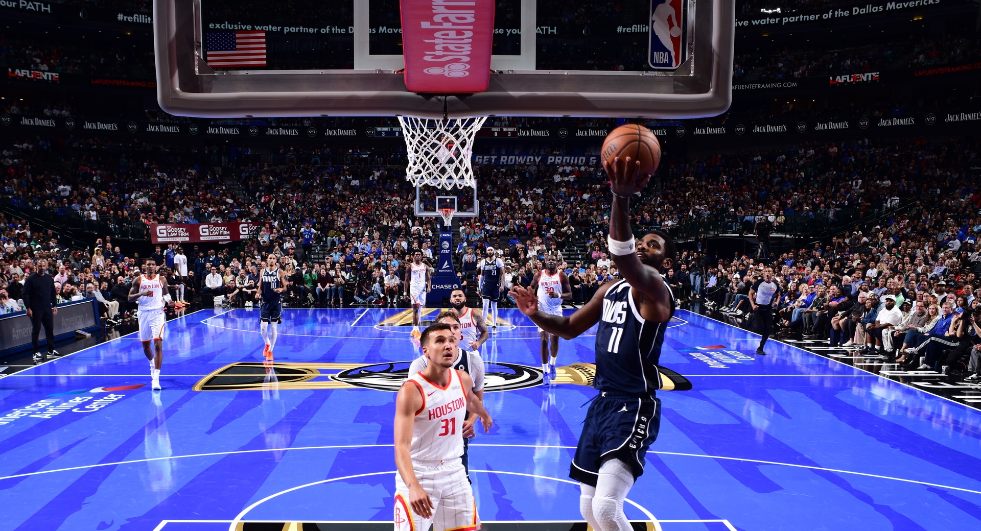 Kyries erupts for 35 to start Emirate Cup