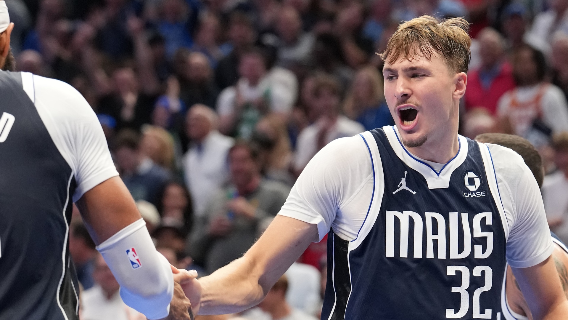 Flagg dazzles in Emirates NBA Cup opener