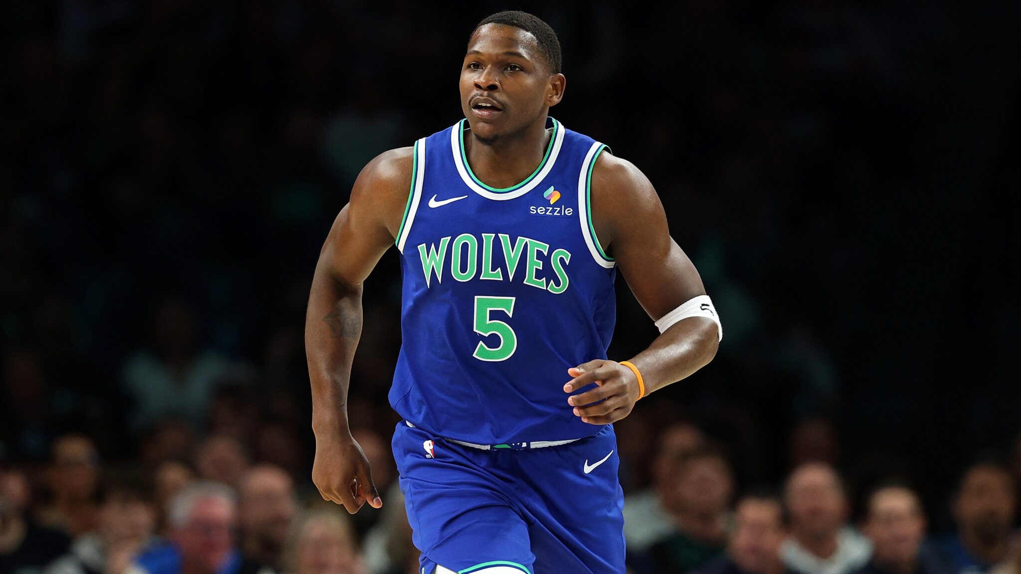 Anthony Edwards will undergo a procedure on his right knee and miss up to two months, according to reports