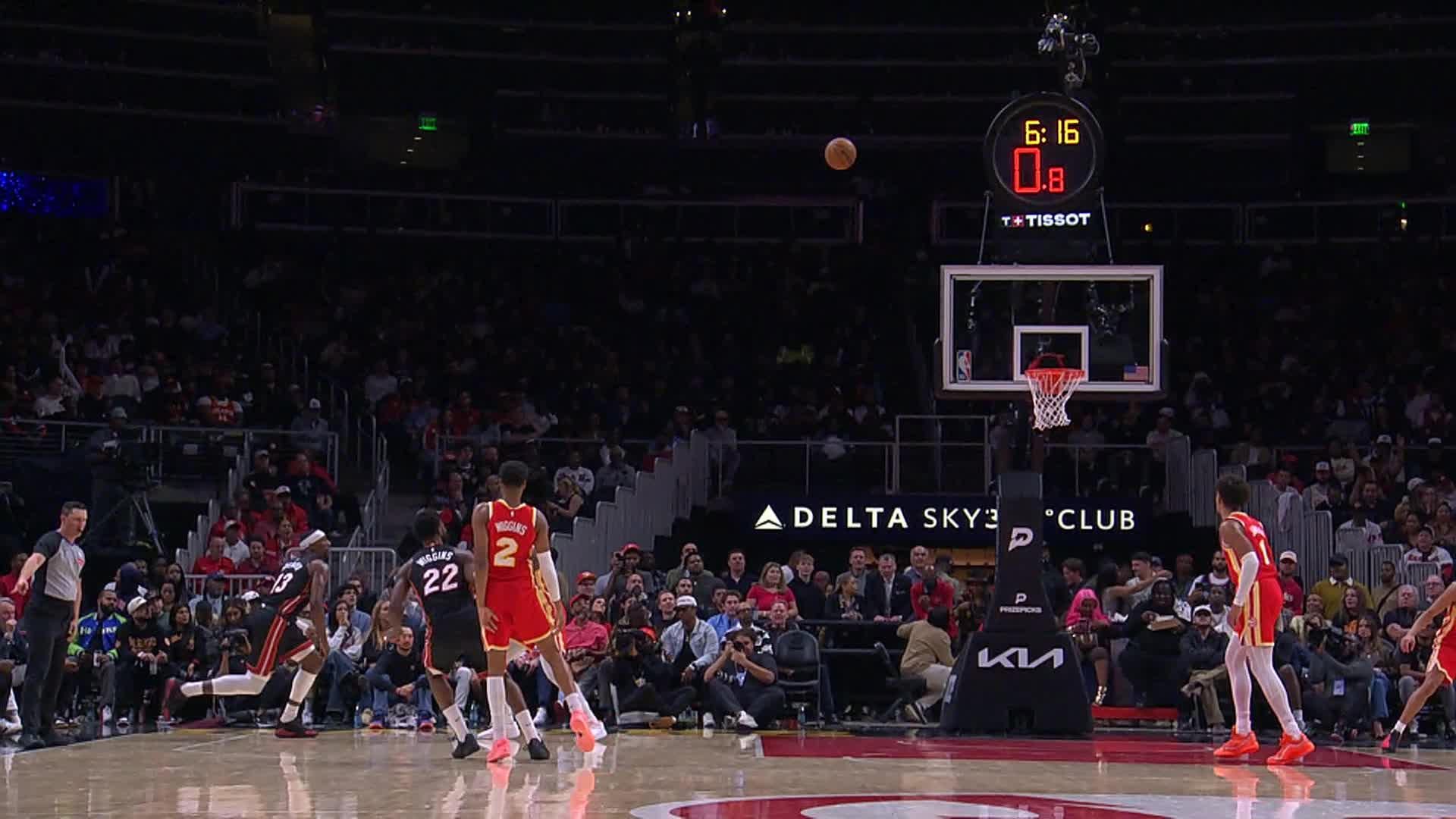 Atlanta Hawks vs. Miami Heat - 3rd Quarter Highlights