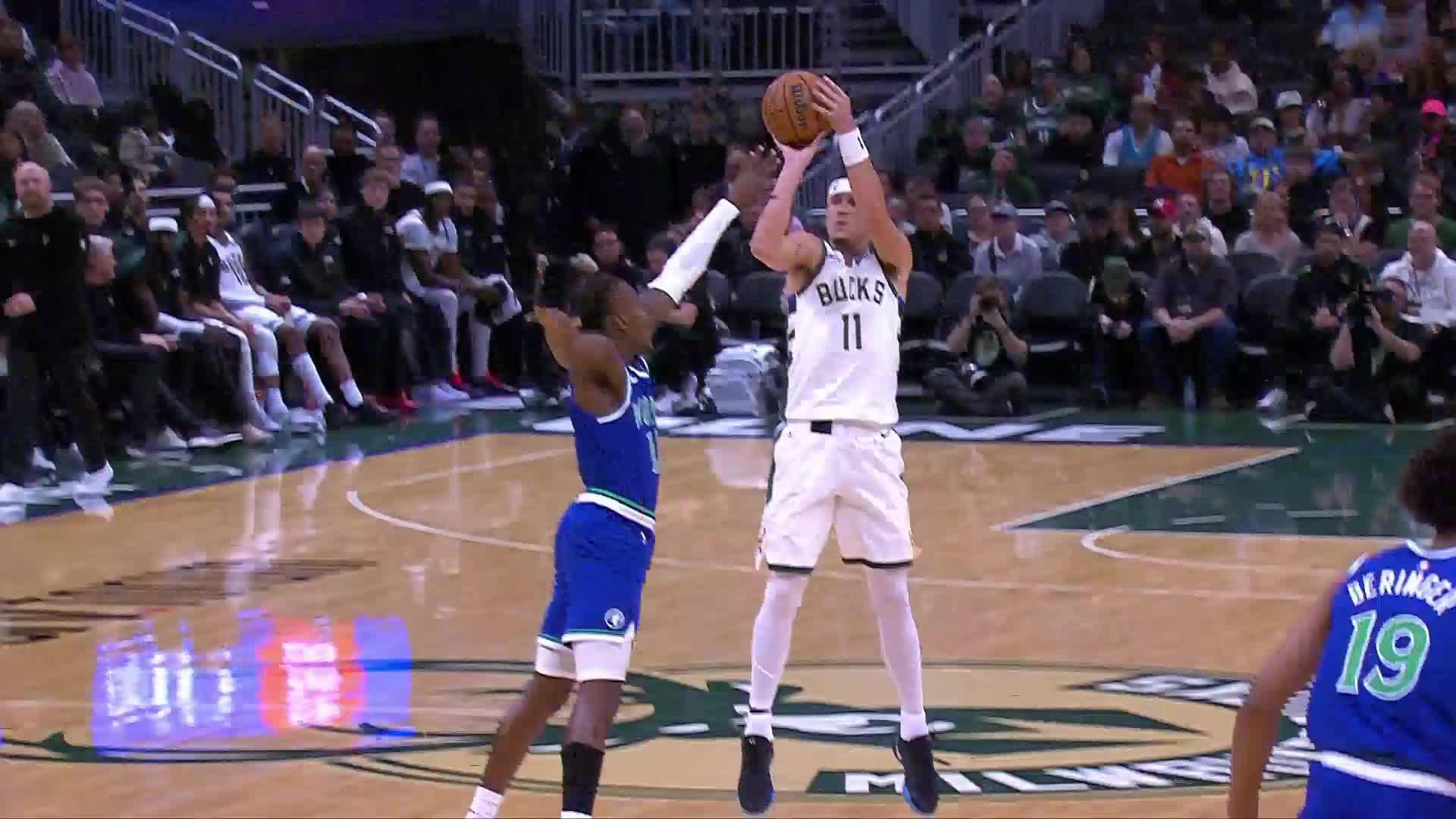 Milwaukee Bucks vs. Minnesota Timberwolves - 1st Half Highlights