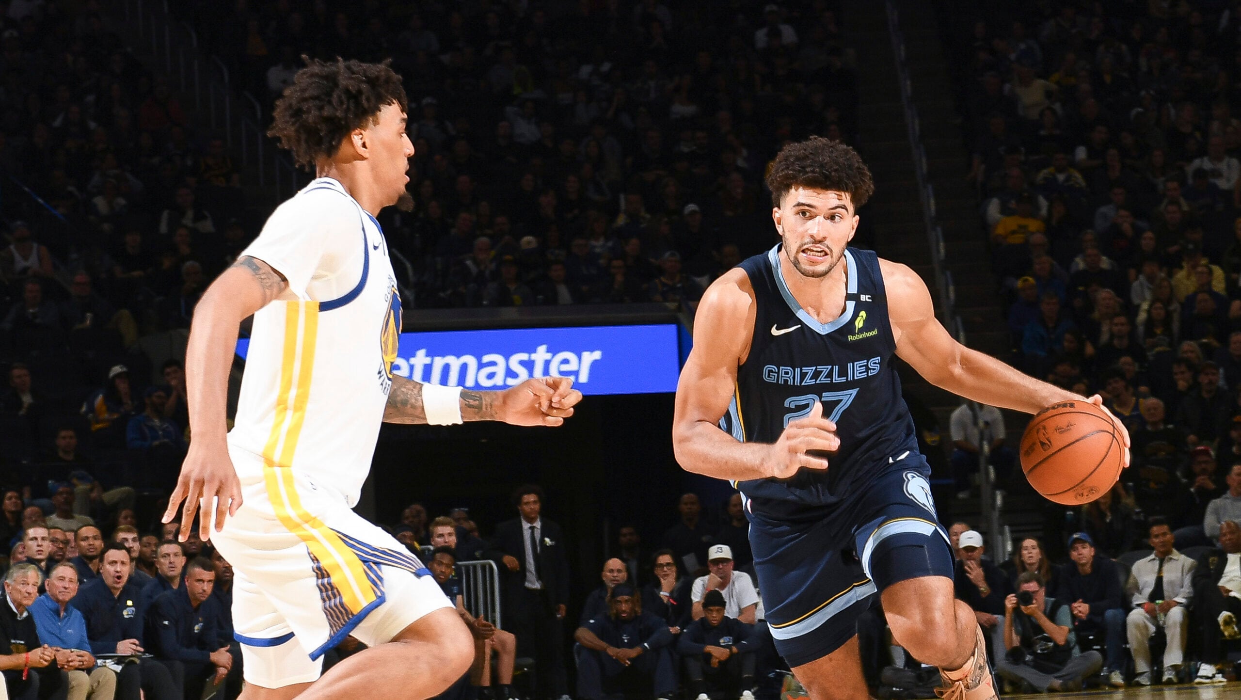 Cameron Boozer drives against the Golden State Warriors