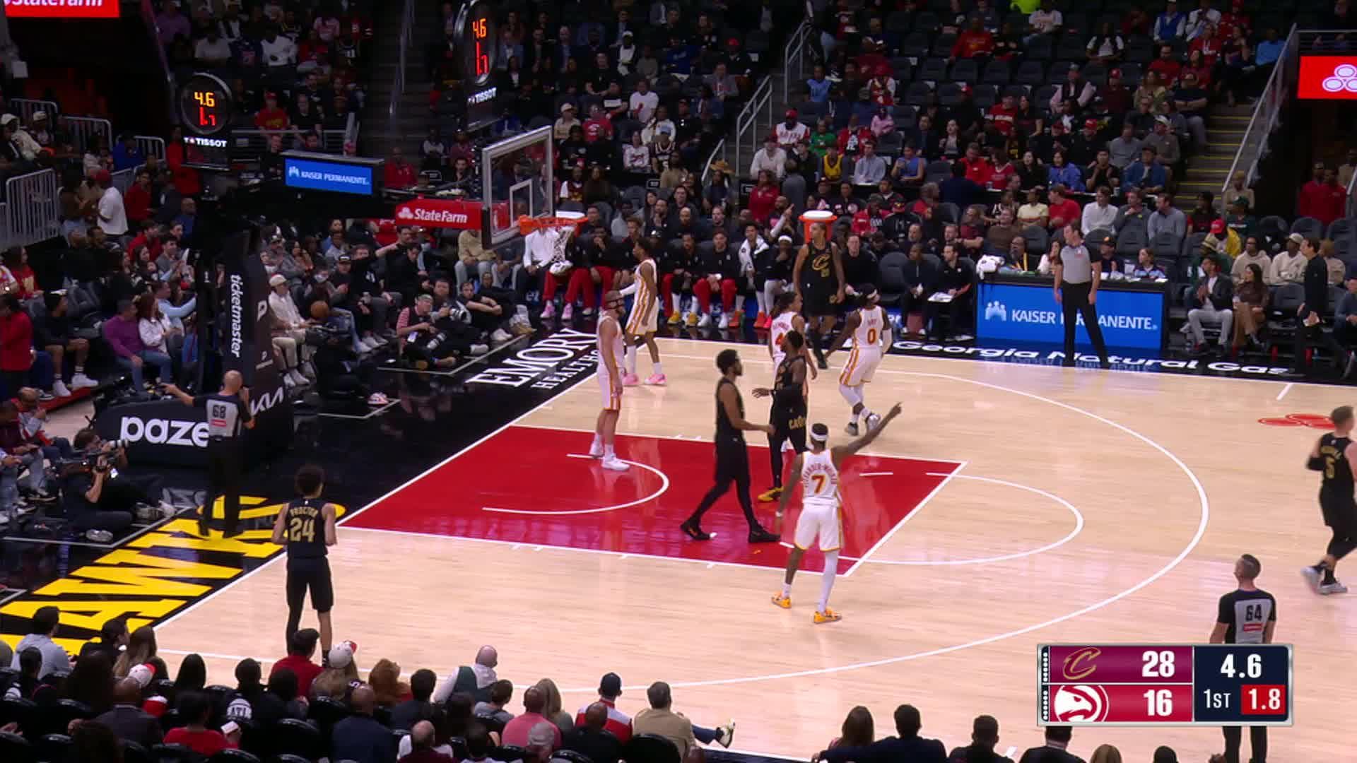 Atlanta Hawks vs. Cleveland Cavaliers - 1st Quarter Highlights