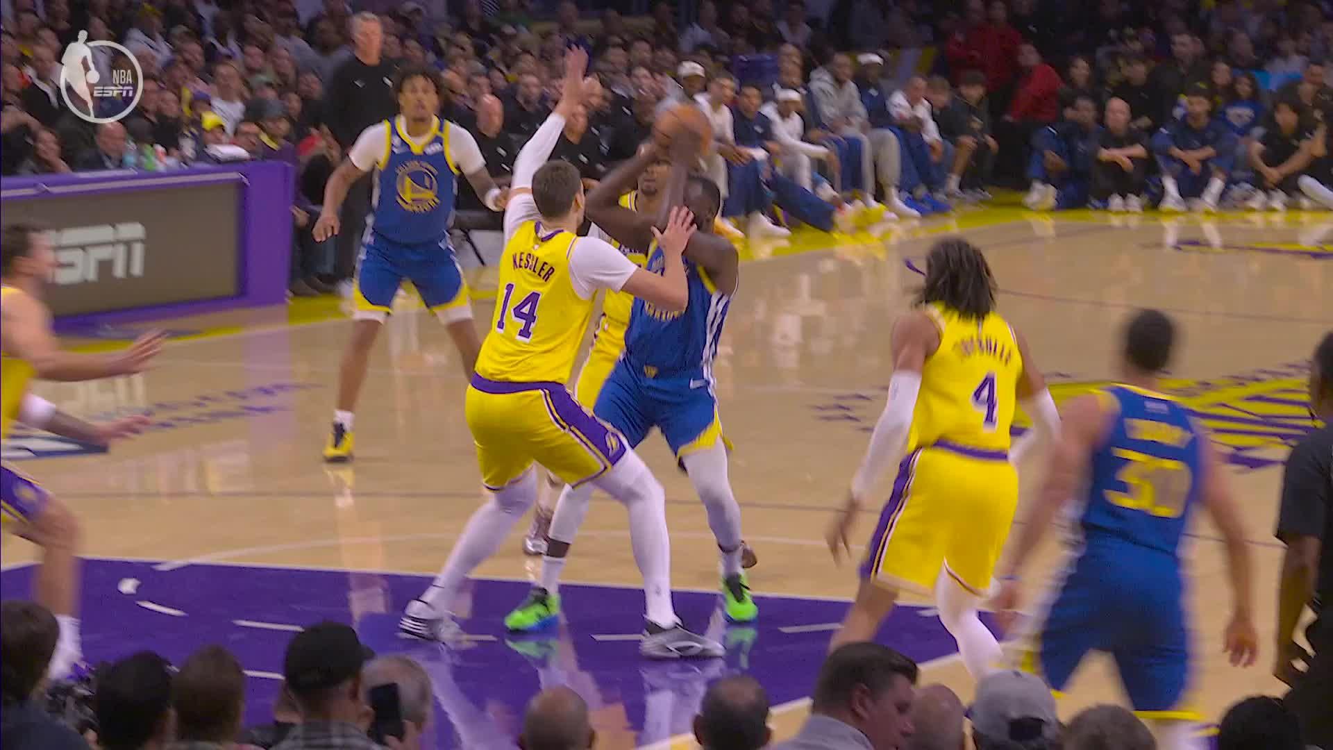 Stephen Curry with 16 Points vs. Los Angeles Lakers