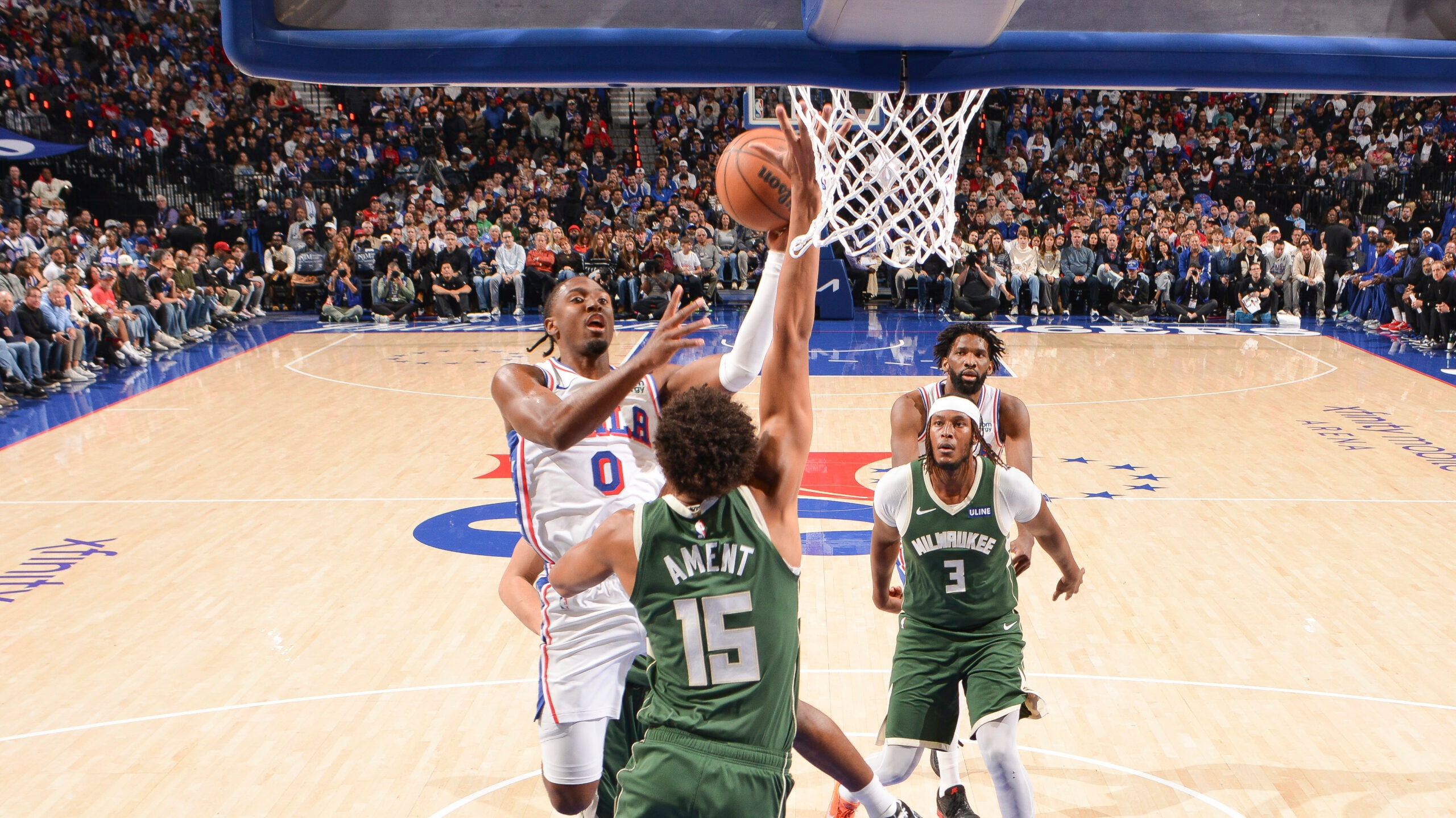 Sixers lean on stars to drop Bucks, improve to 3-0