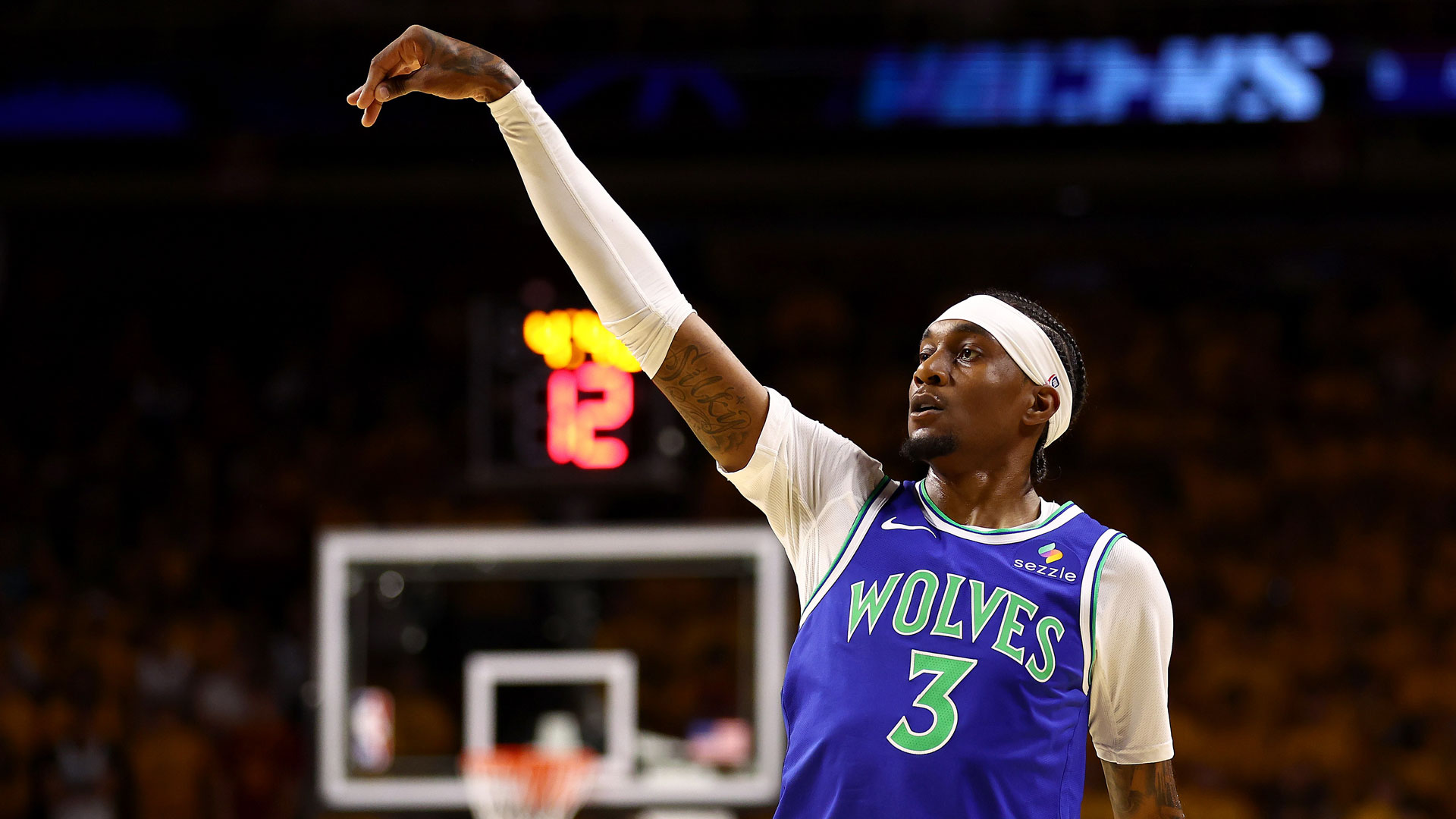 Reports: Wolves, McDaniels agree to 1-year, $40 million extension