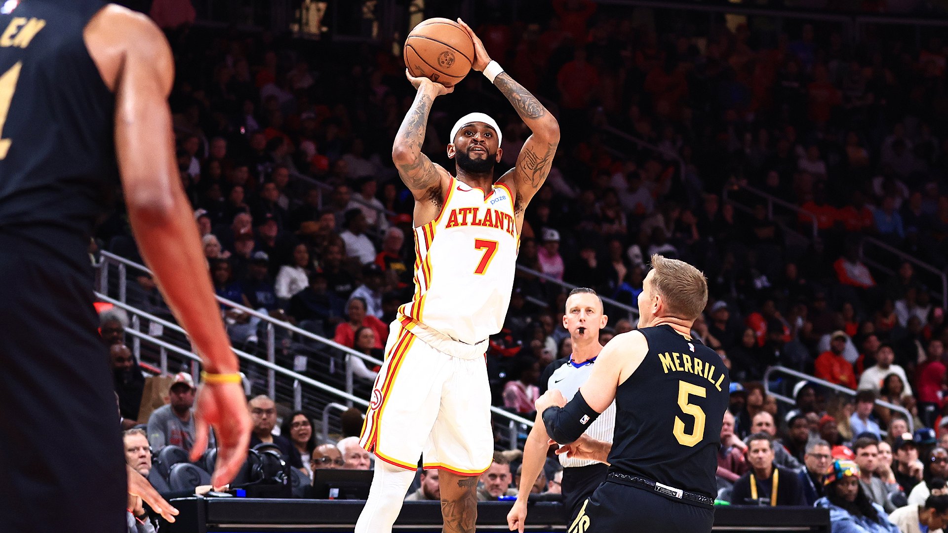 Fantastic Finish: Hawks push past Cavs in 4th