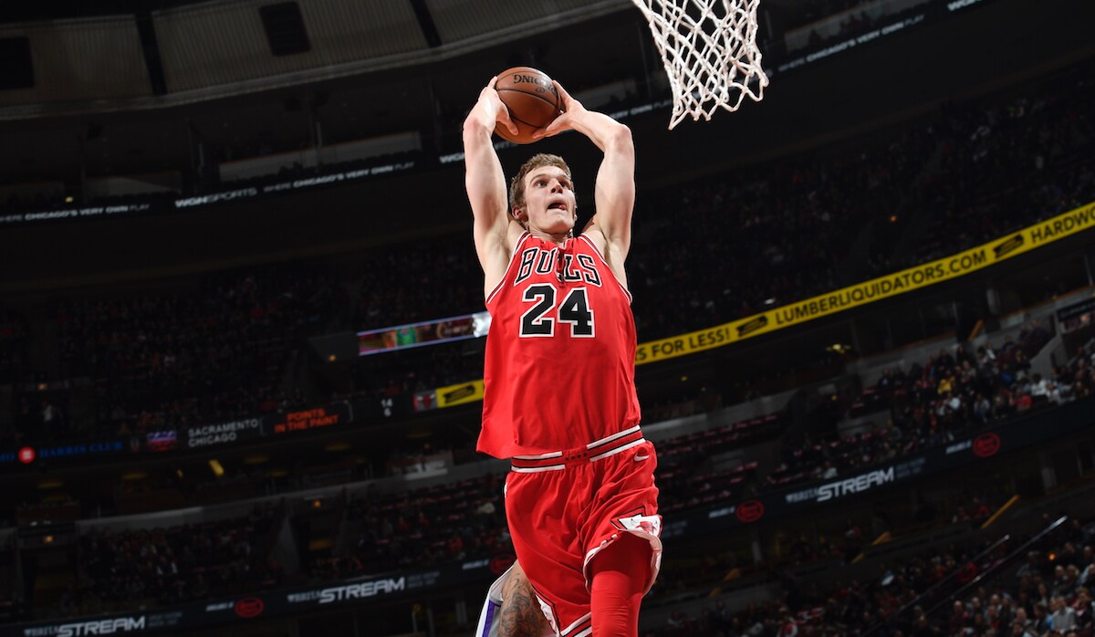 Lauri Markkane goes up for a big dunk against Sacramento