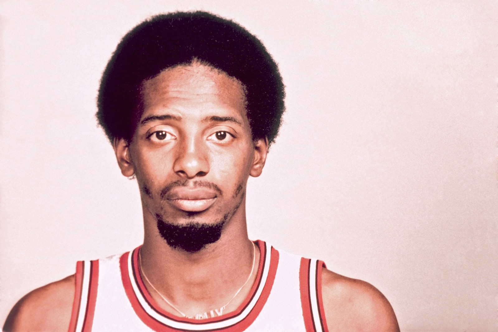 1978: Mickey Johnson #8 of the Chicago Bulls poses for a portrait circa 1978 at the Chicago Stadium in Chicago, Illinois.