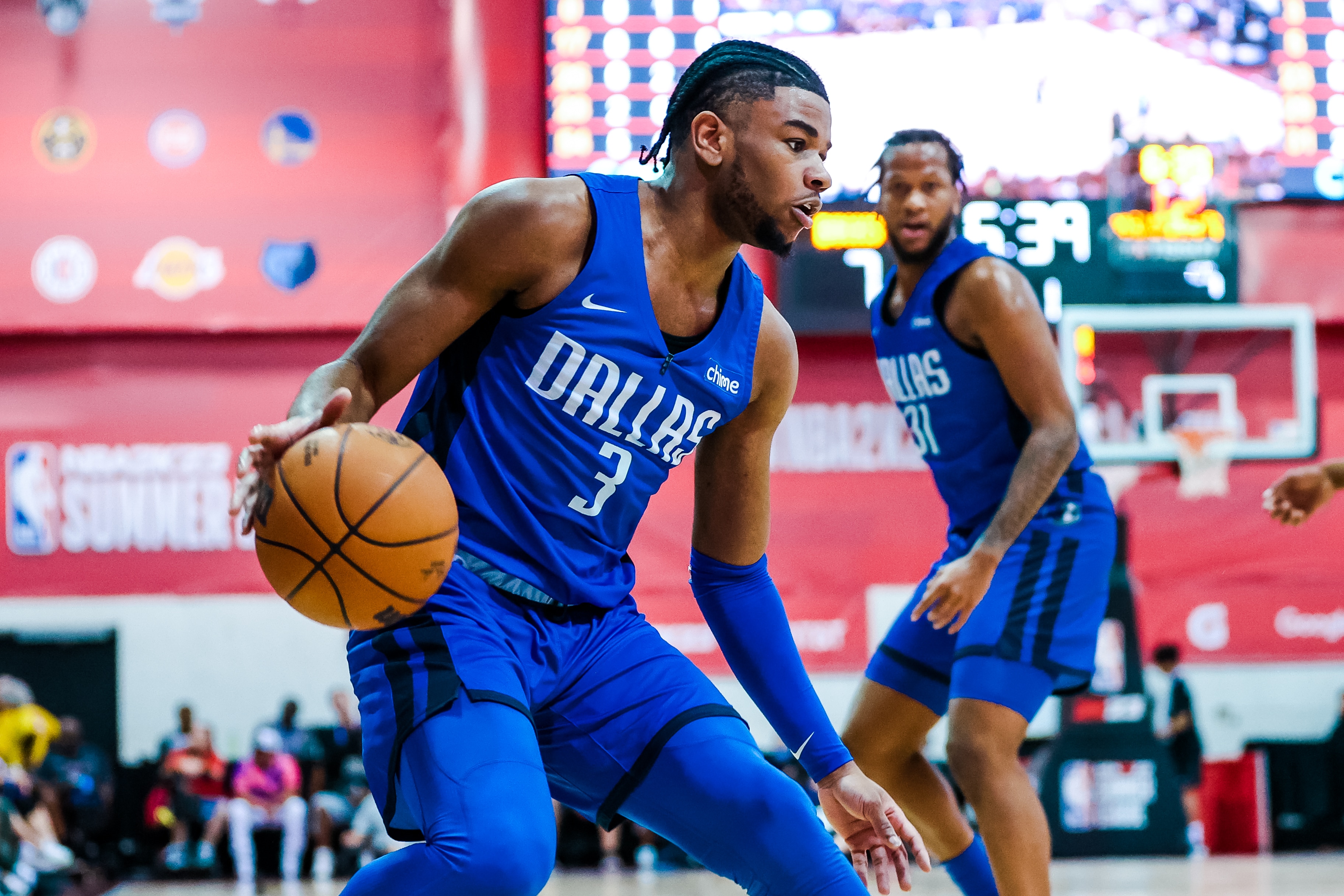 Mavs go winless in Las Vegas after 95-84 loss to Lakers | Dallas