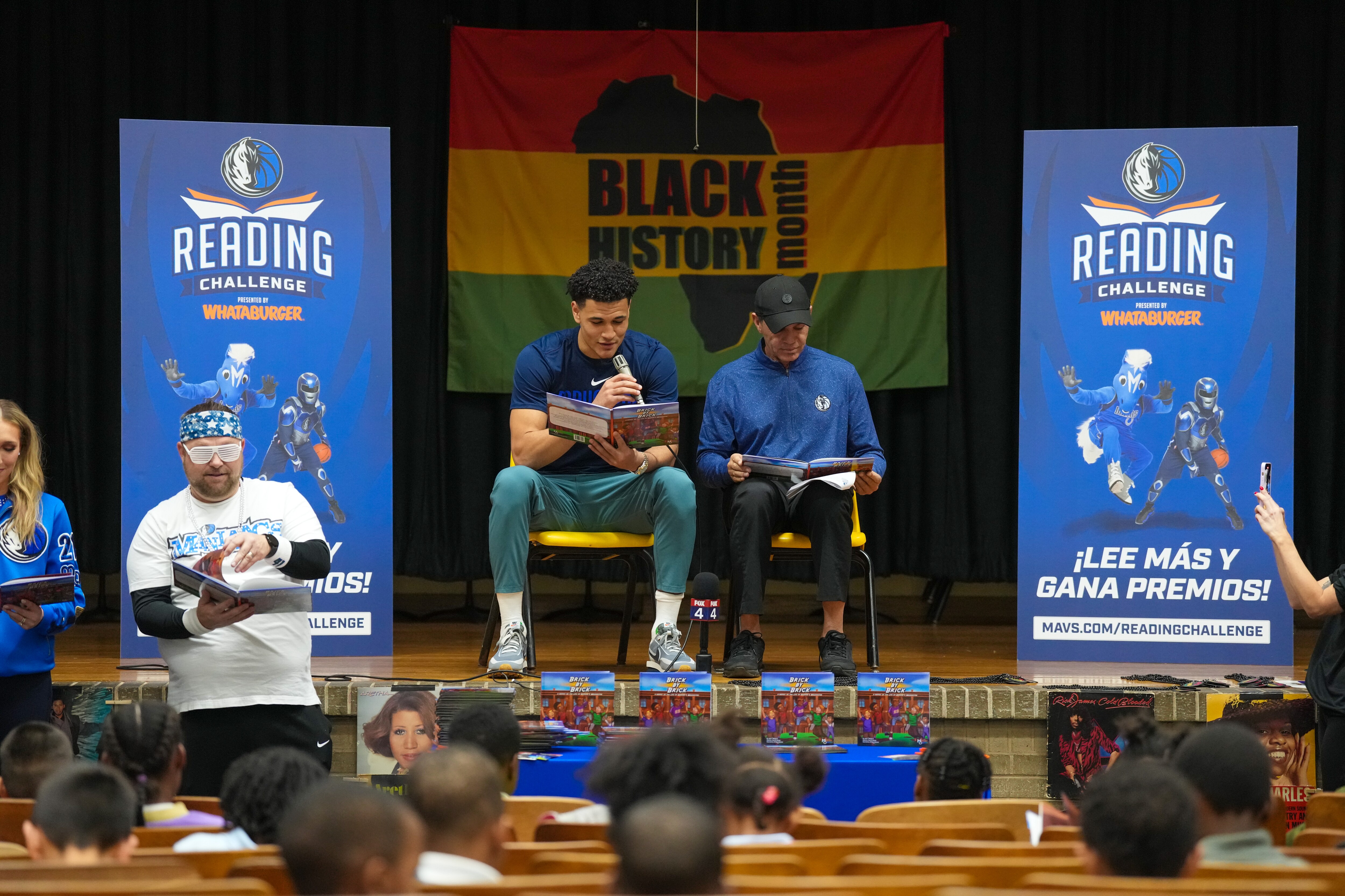 Mavs' Josh Green inspires local elementary kids to keep reading