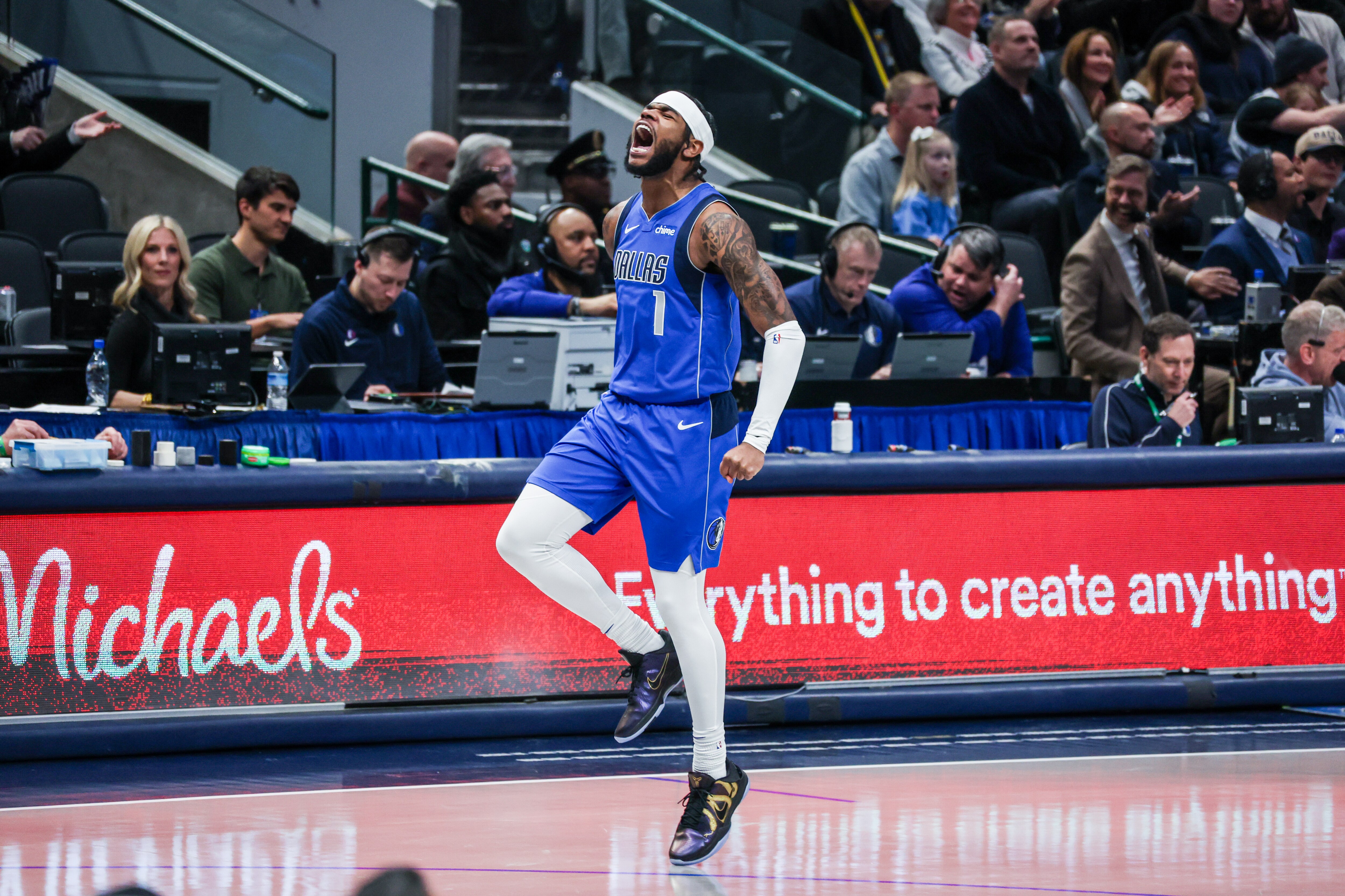 Hardy's party a big difference in victory over Blazers | Dallas