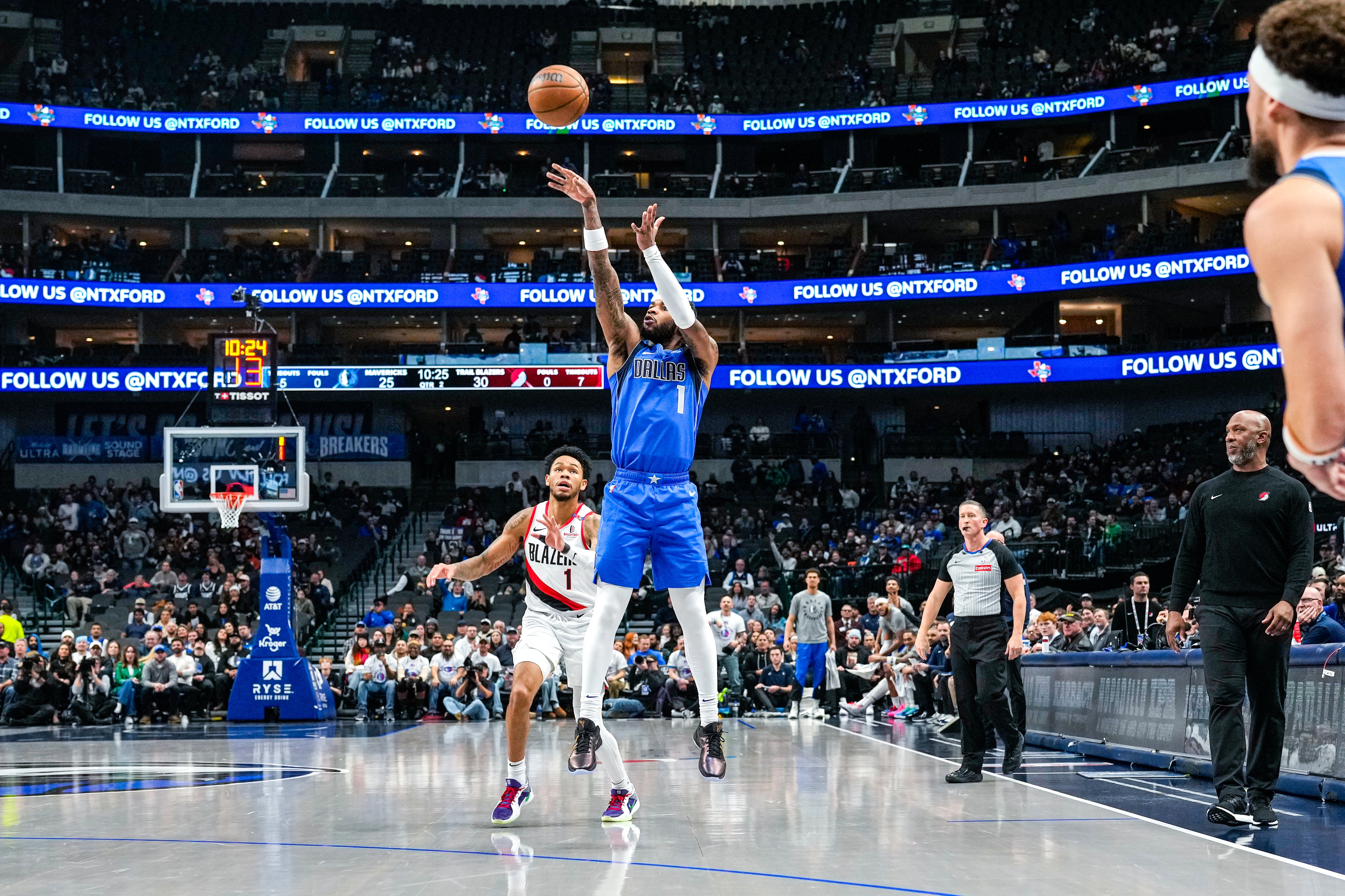 Mavs end game on 18-2 run, rally for 117-111 win over Blazers