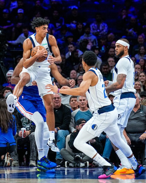 Embiid's return overshadows Christie's sharp Mavericks debut