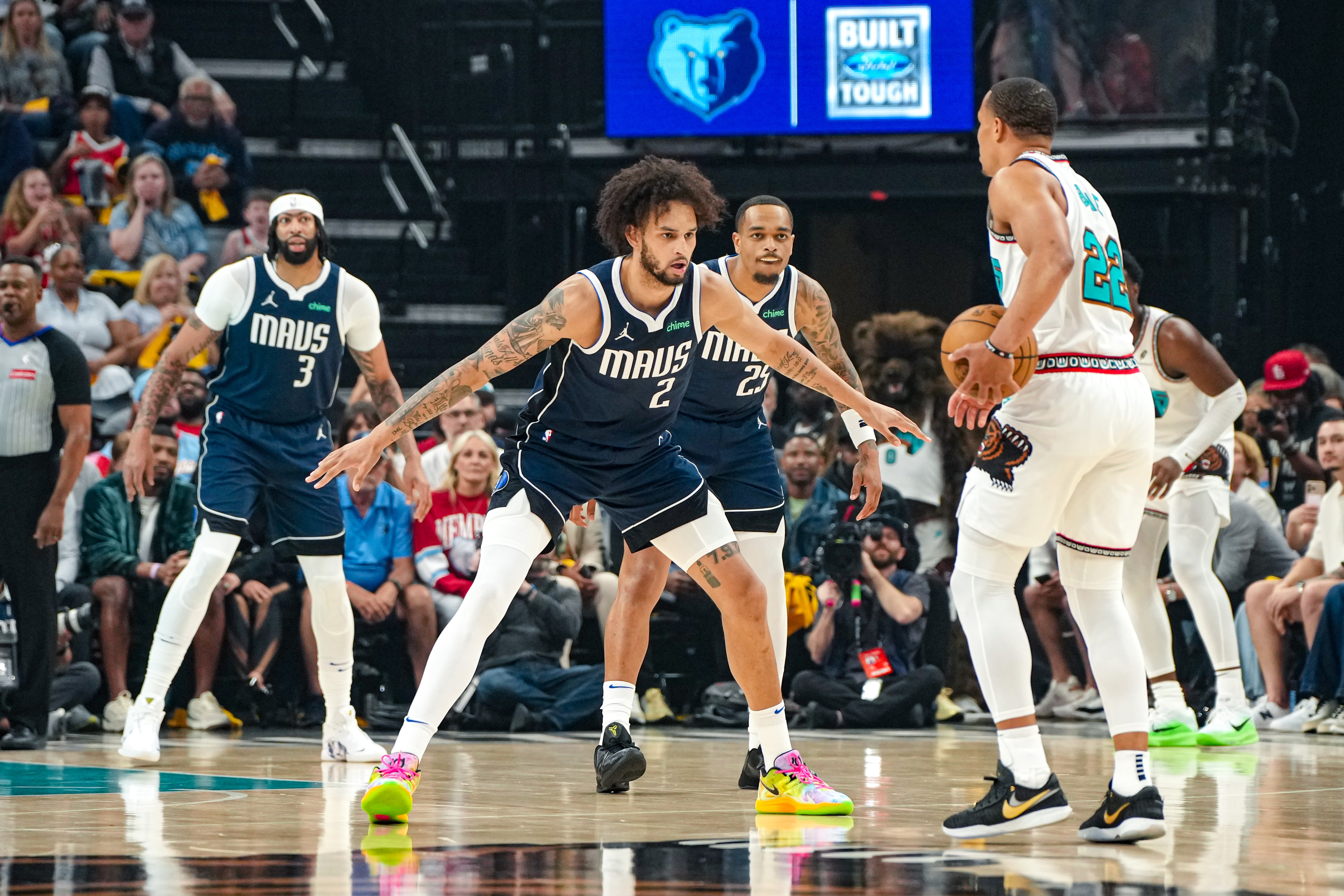 Mavs' faithful stick with team to the bitter end | Dallas Mavericks