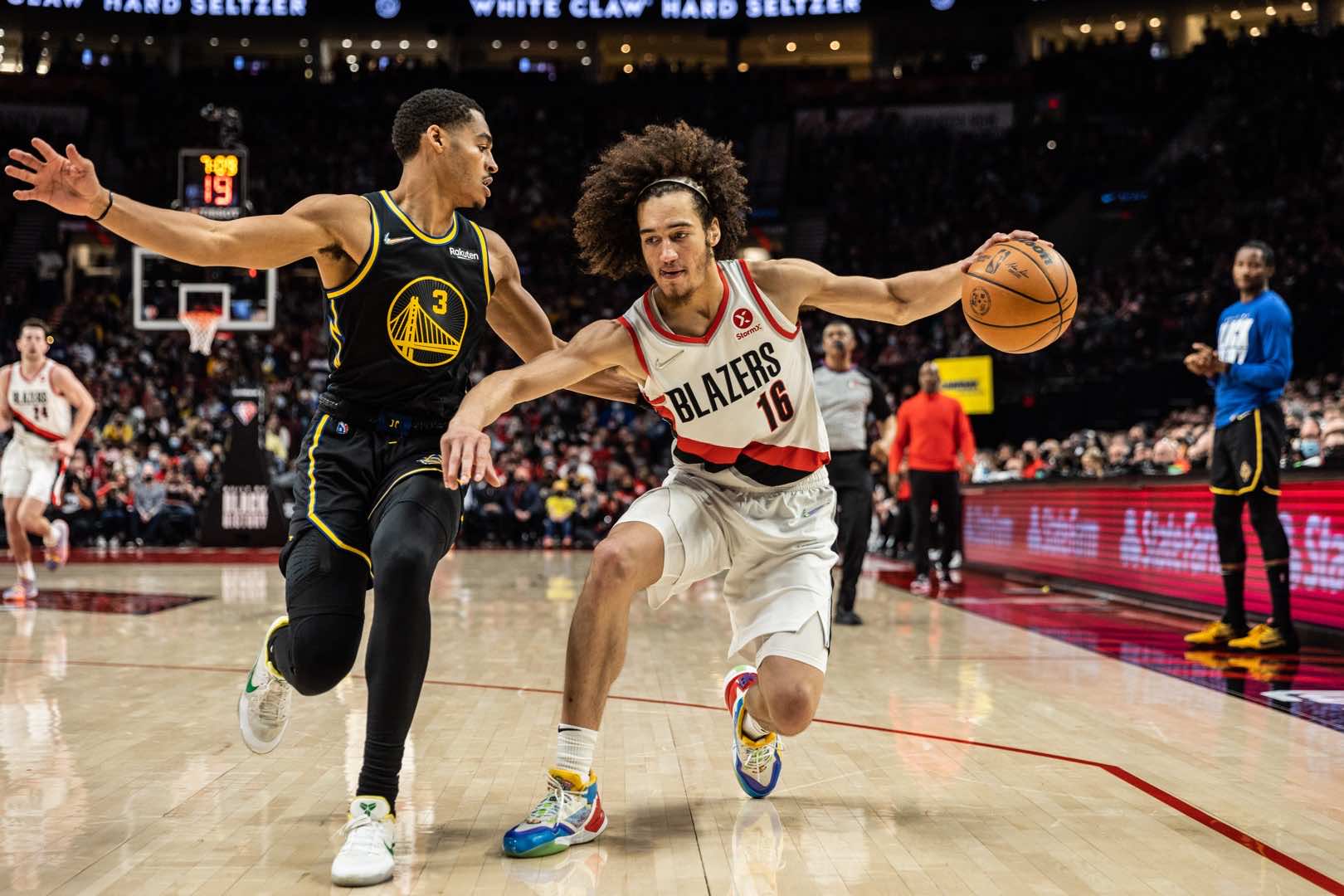 PHOTOS » Trail Blazers 95 VS. Warriors 132 on February 24, 2022 Photo Gallery