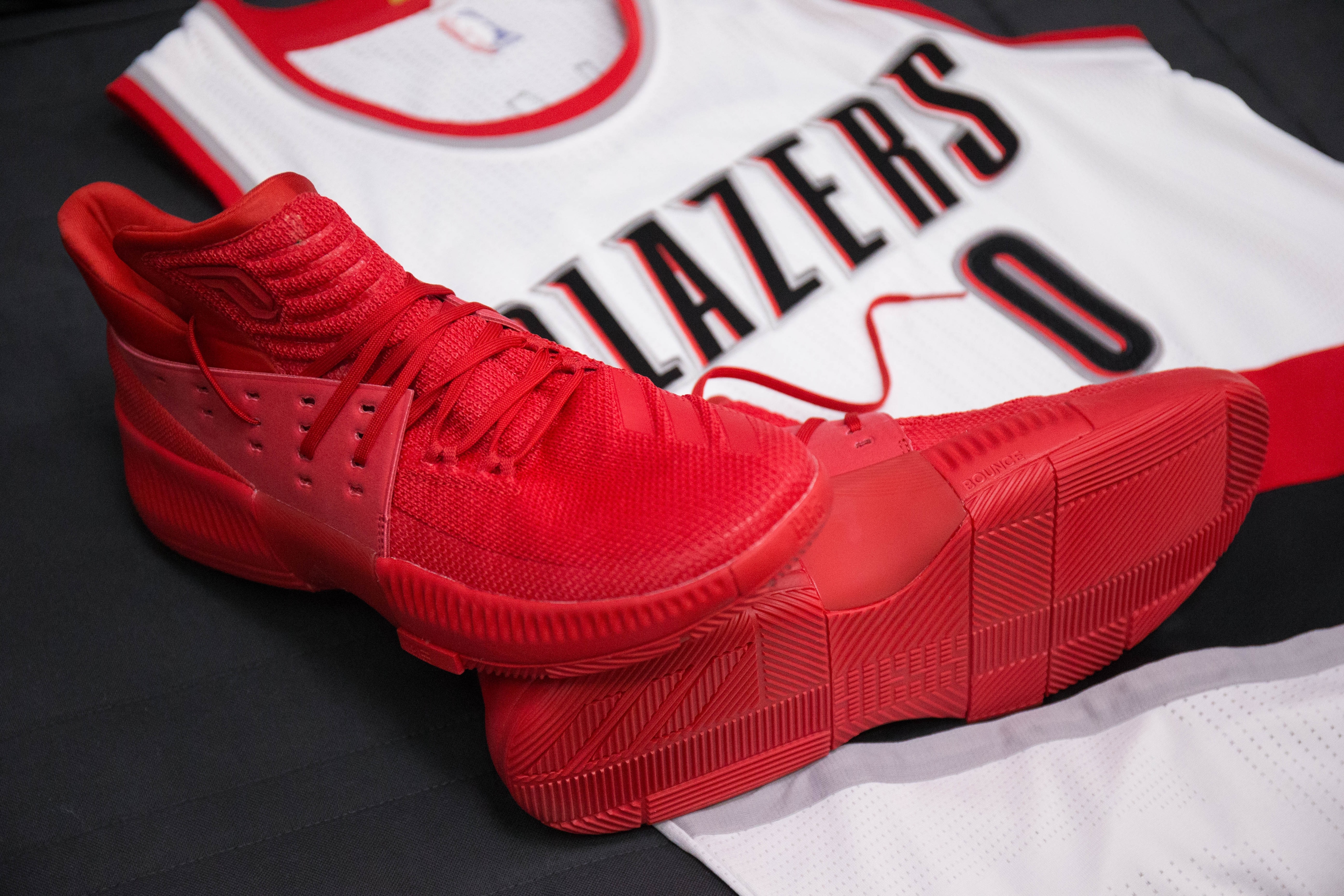 damian lillard shoes all red