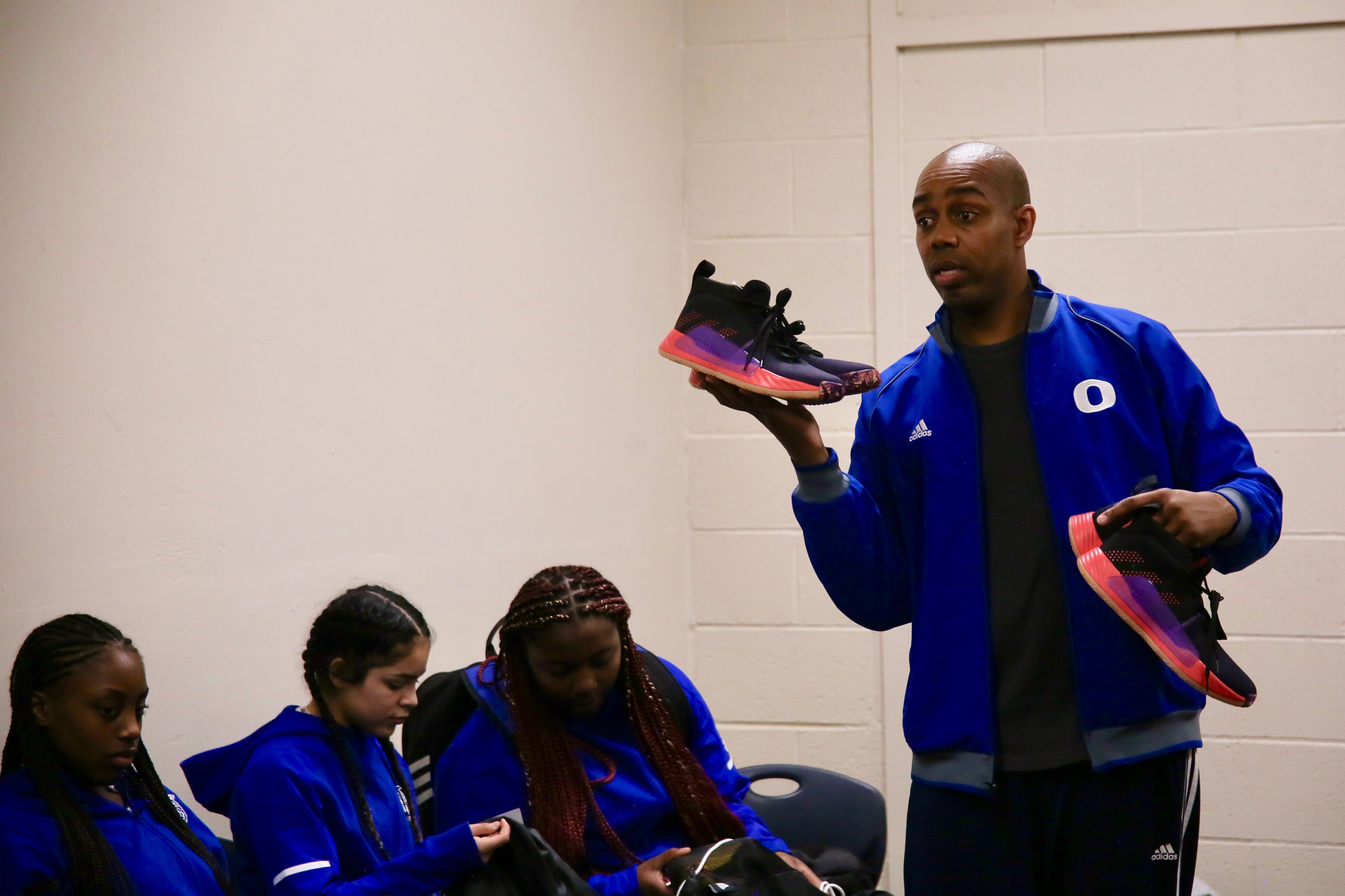 PHOTOS » Damian Lillard Debuts His Newest Signature Sneaker, The