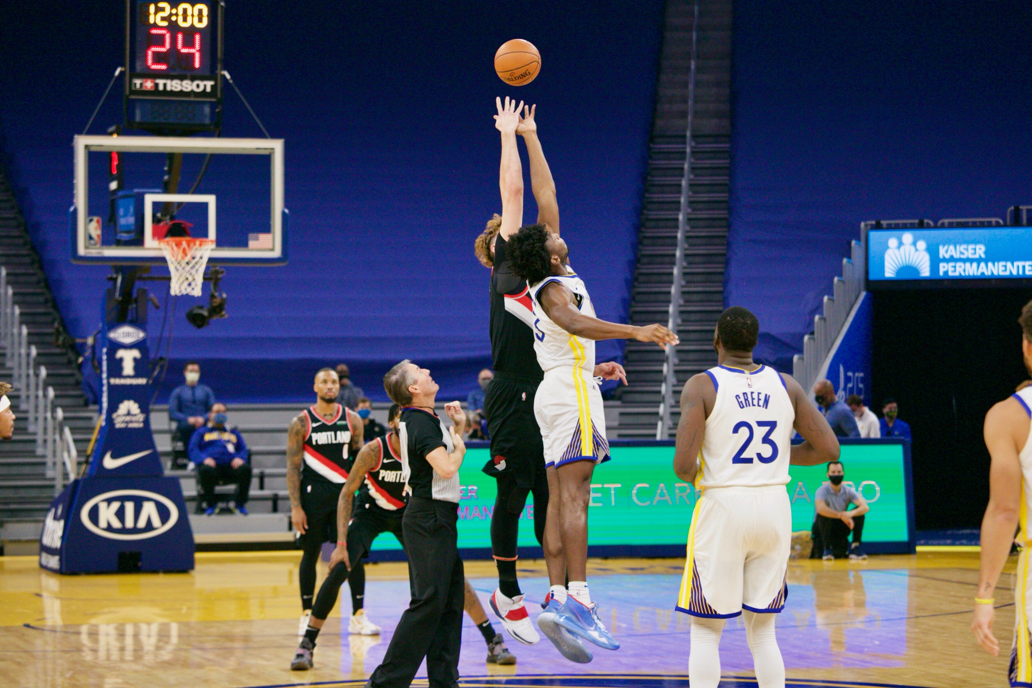 PHOTOS » Trail Blazers 128 vs. Warriors 98 On January 1, 2021 Photo