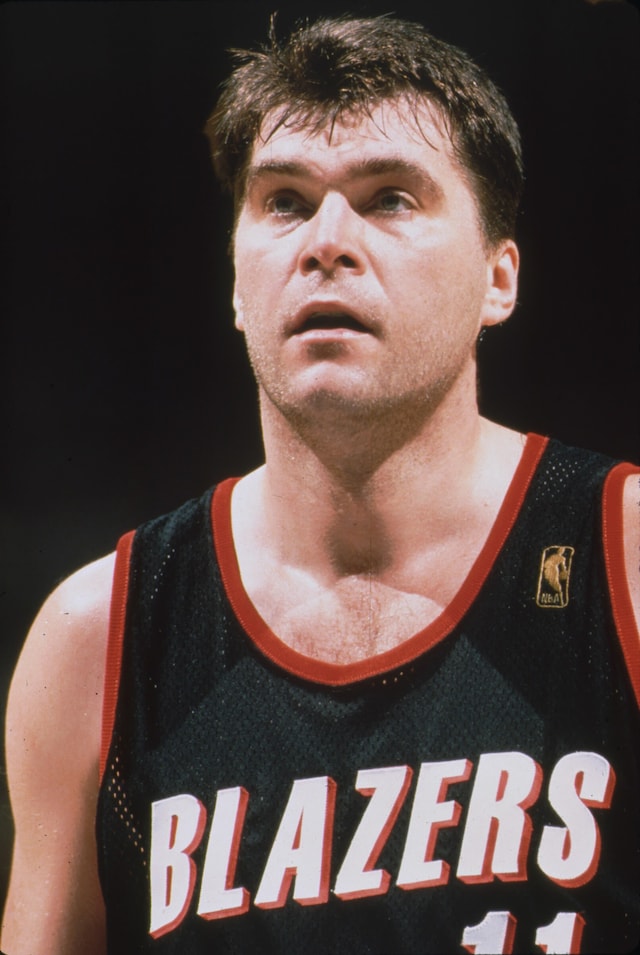 Arvydas Sabonis Through the Years Photo Gallery | NBA.com