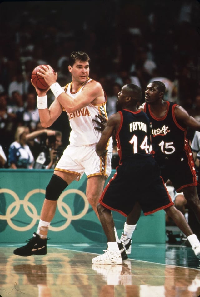 Arvydas Sabonis Through the Years Photo Gallery | NBA.com