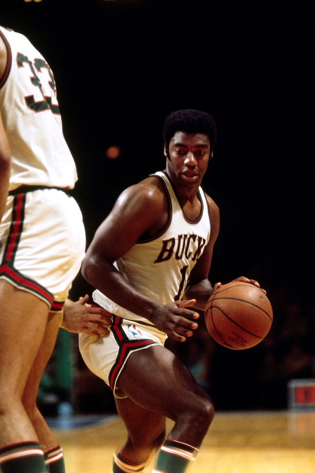 Oscar Robertson Photo Gallery