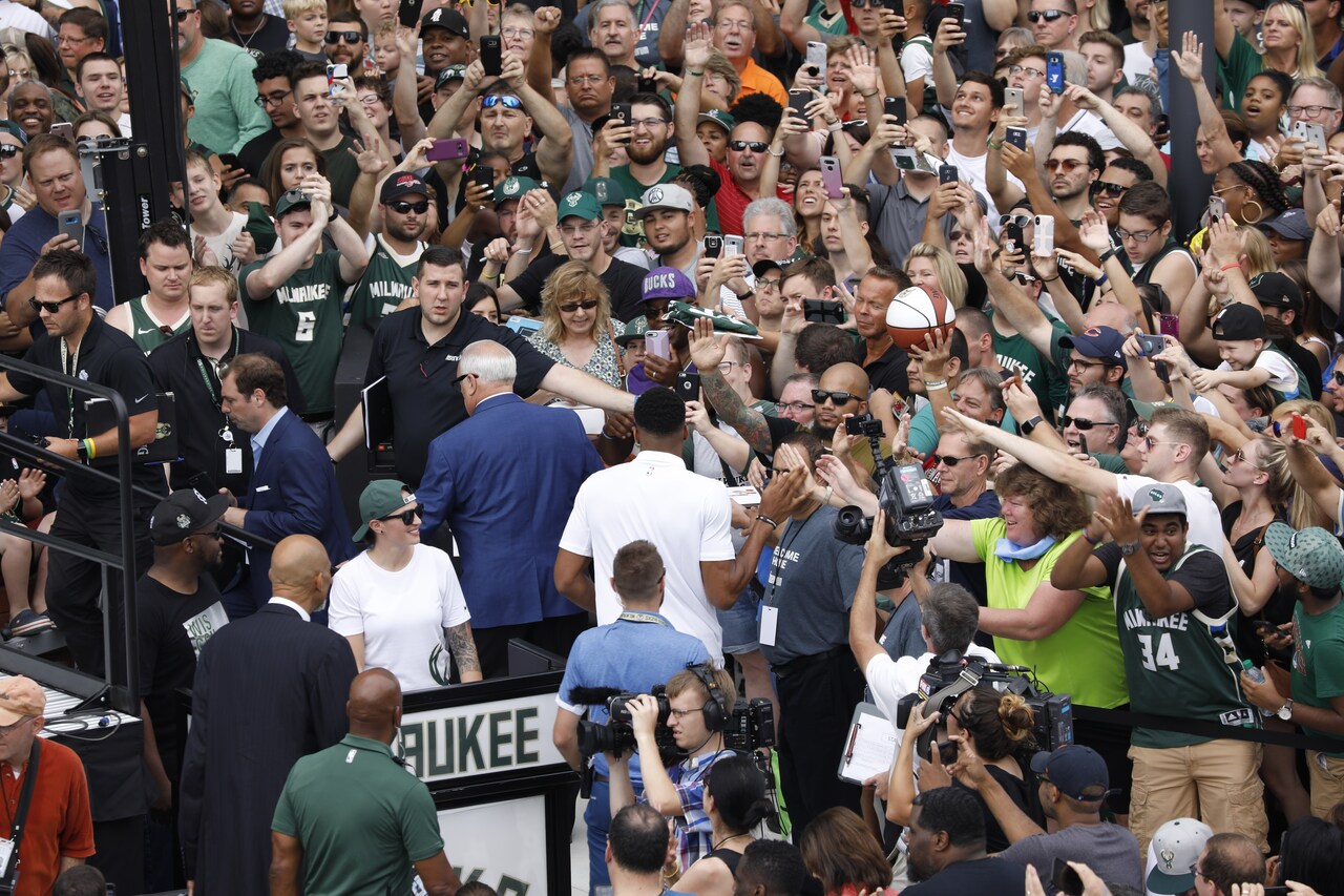Fiserv Forum Ribbon Cutting Ceremony | Milwaukee Bucks