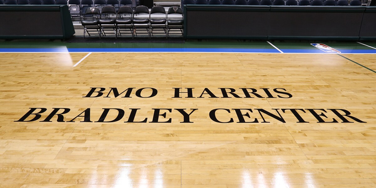 Bucks Fan Guide To The 201516 Home Opener