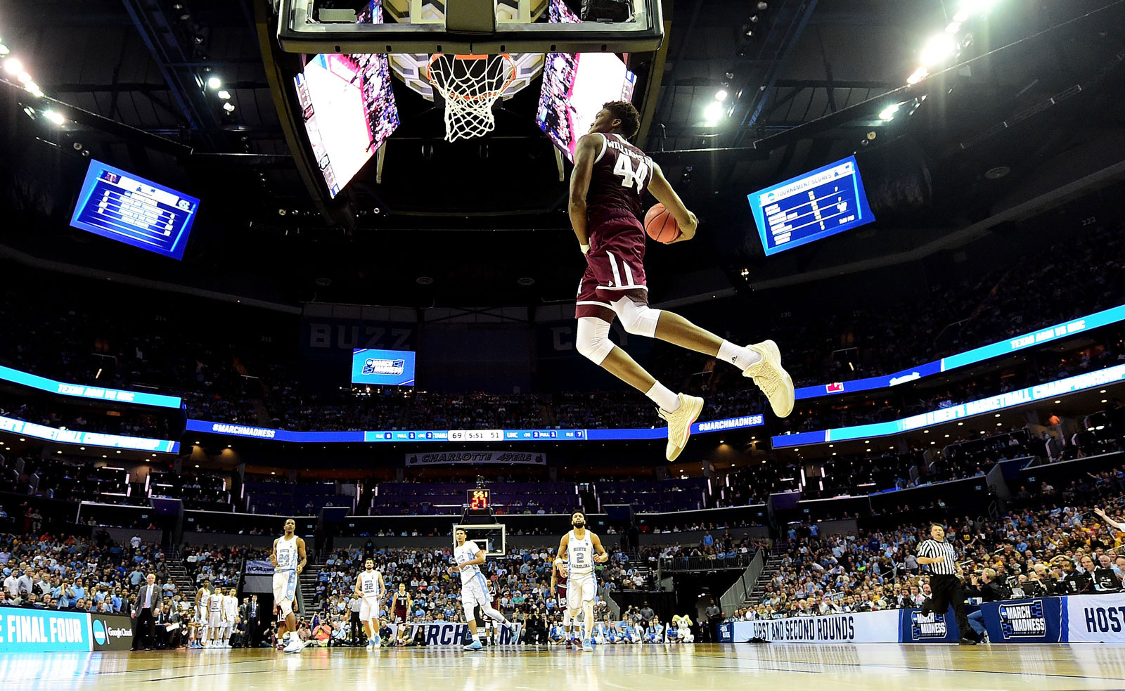 Robert Williams #44 of the Texas A&M Aggies dunks on the North Carolina Tar Heels during the second round of the 2018 NCAA Men's Basketball Tournament at Spectrum Center on March 18, 2018 in Charlotte, North Carolina.