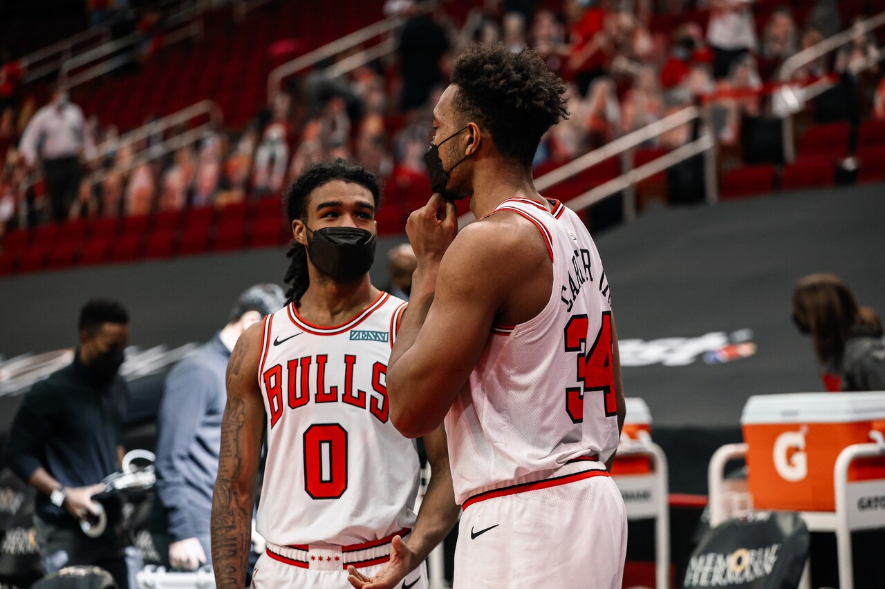 Photo Gallery: Bulls Beat Rockets in Houston Photo Gallery | NBA.com