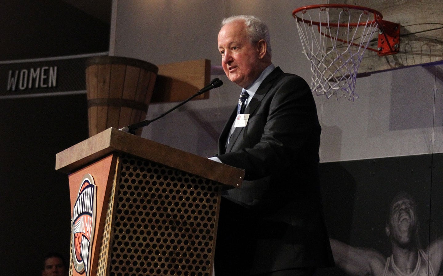 Former Bulls GM Pat Williams turns 100 (in books)