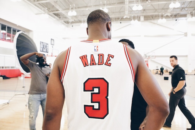 Behind The Scenes - Welcome Dwyane Wade! Photo Gallery | NBA.com