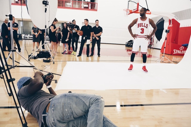 Behind The Scenes - Welcome Dwyane Wade! Photo Gallery | NBA.com