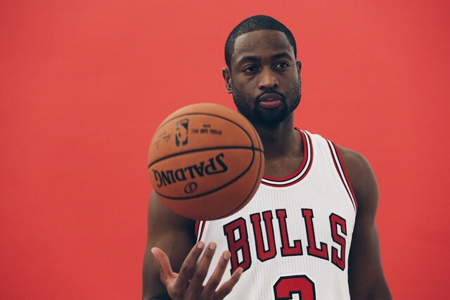 Behind The Scenes - Welcome Dwyane Wade! Photo Gallery | NBA.com