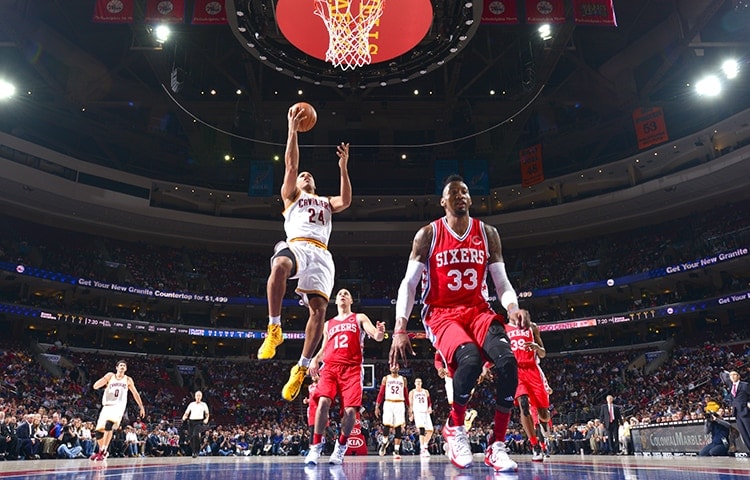 Cleveland Cavaliers at Philadelphia 76ers - November 2, 2015