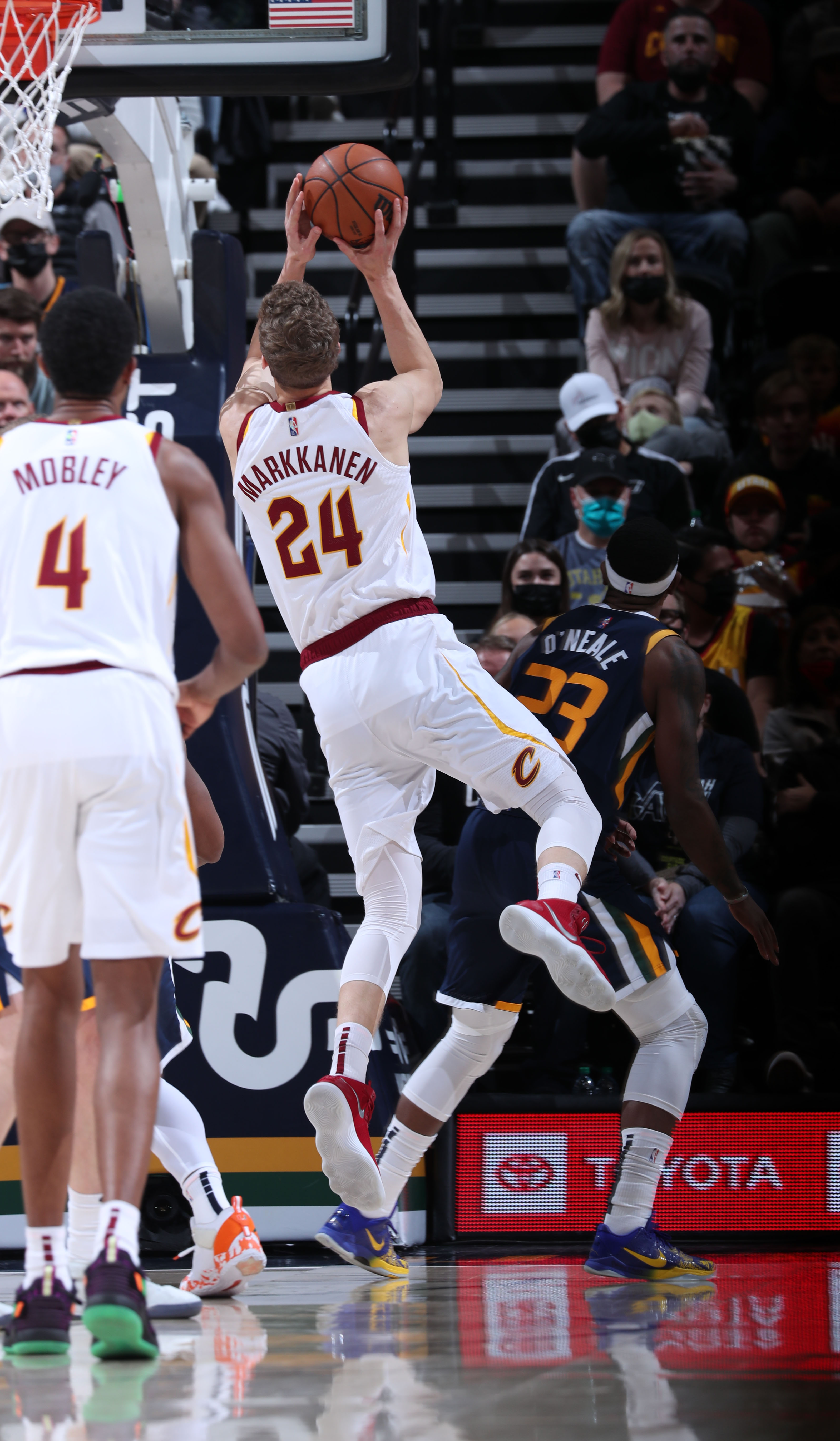 Cavs at Jazz Through the Lens Photo Gallery