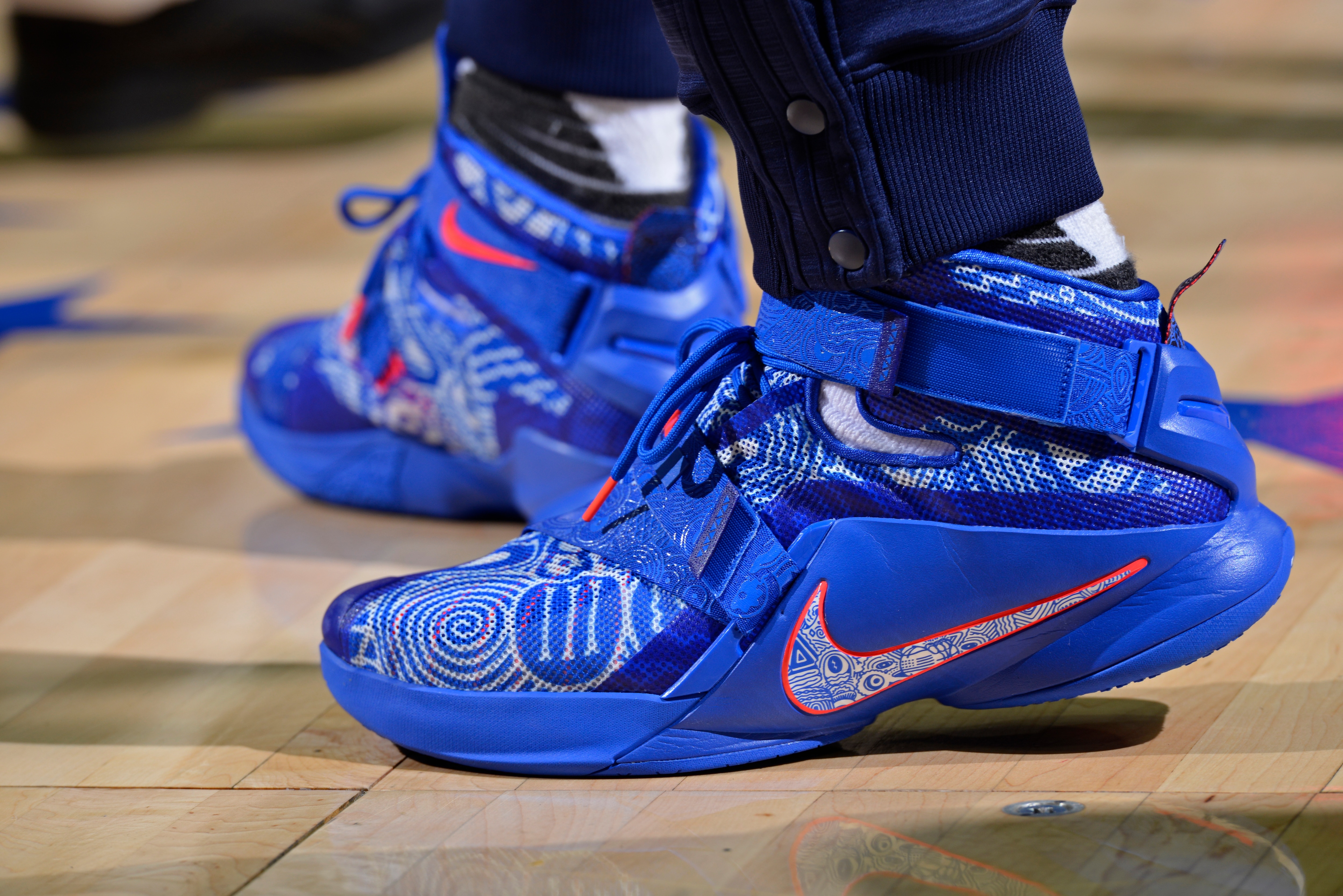 nike cavaliers shoes