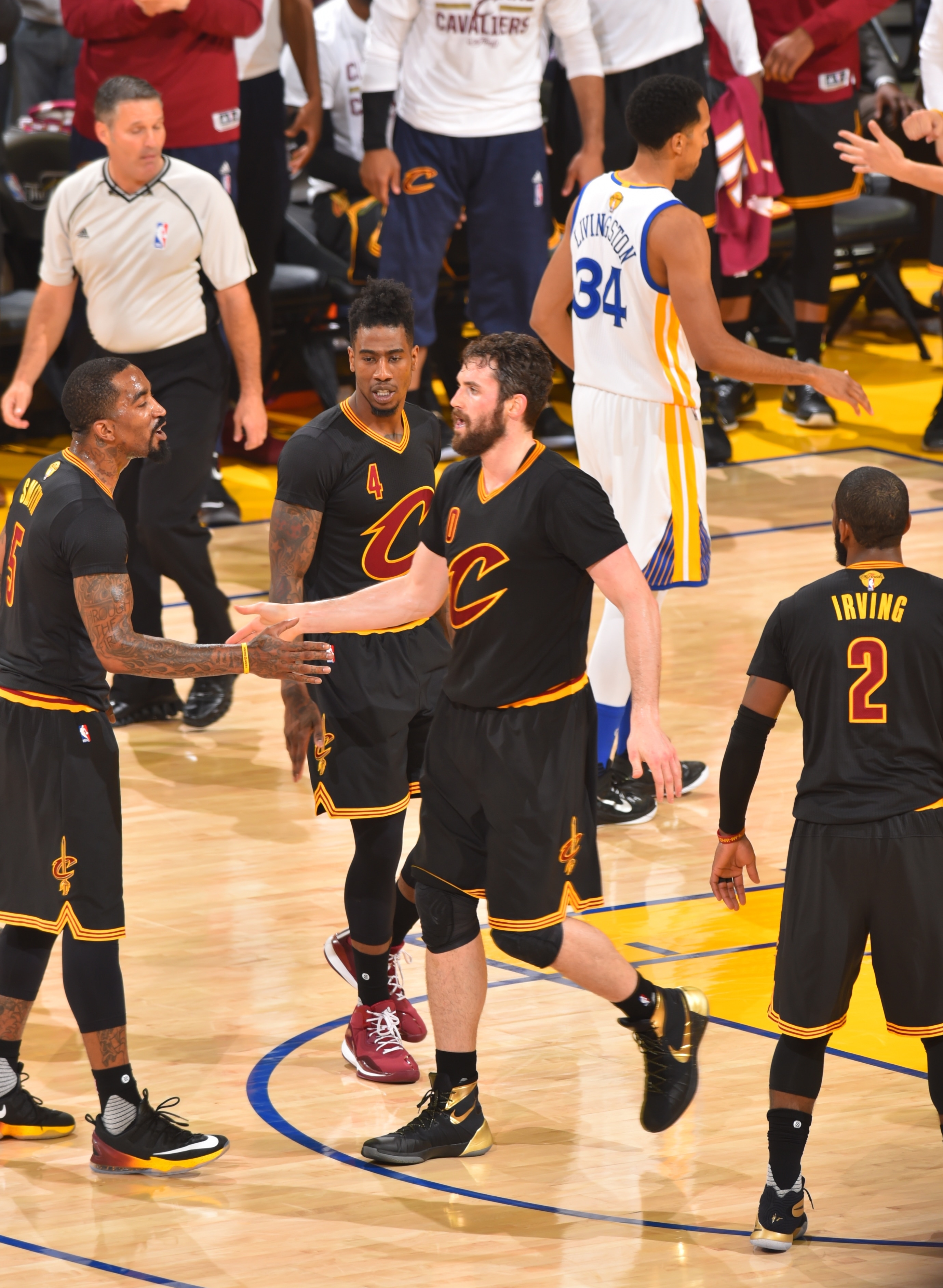 Game 7 Photos: Cleveland Cavaliers at Golden State Warriors - June 19 ...