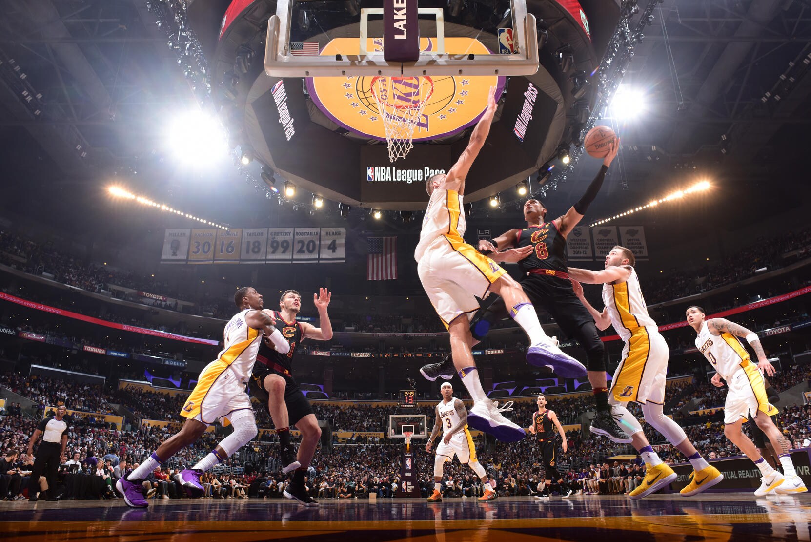 cavs vs lakers 2018