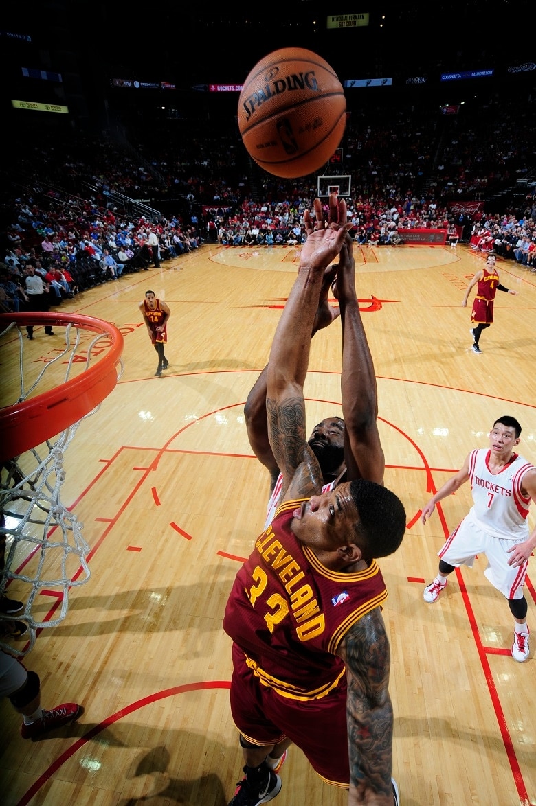 Cavaliers at Rockets - Friday, March 22, 2013 Photo Gallery | NBA.com
