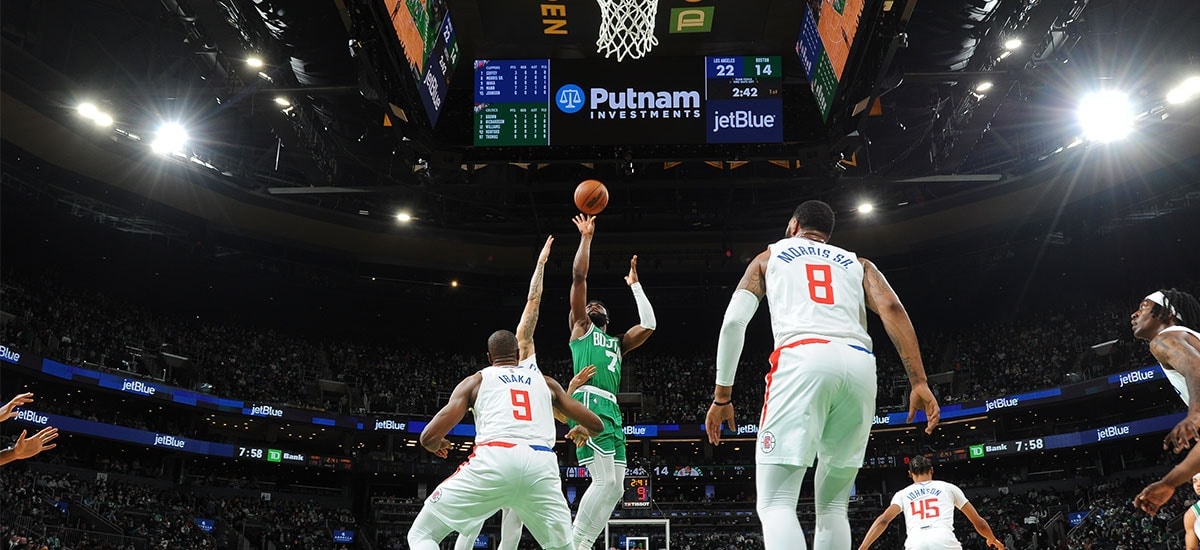 C’s Shooters Unable to Capitalize on LA’s Zone Defense