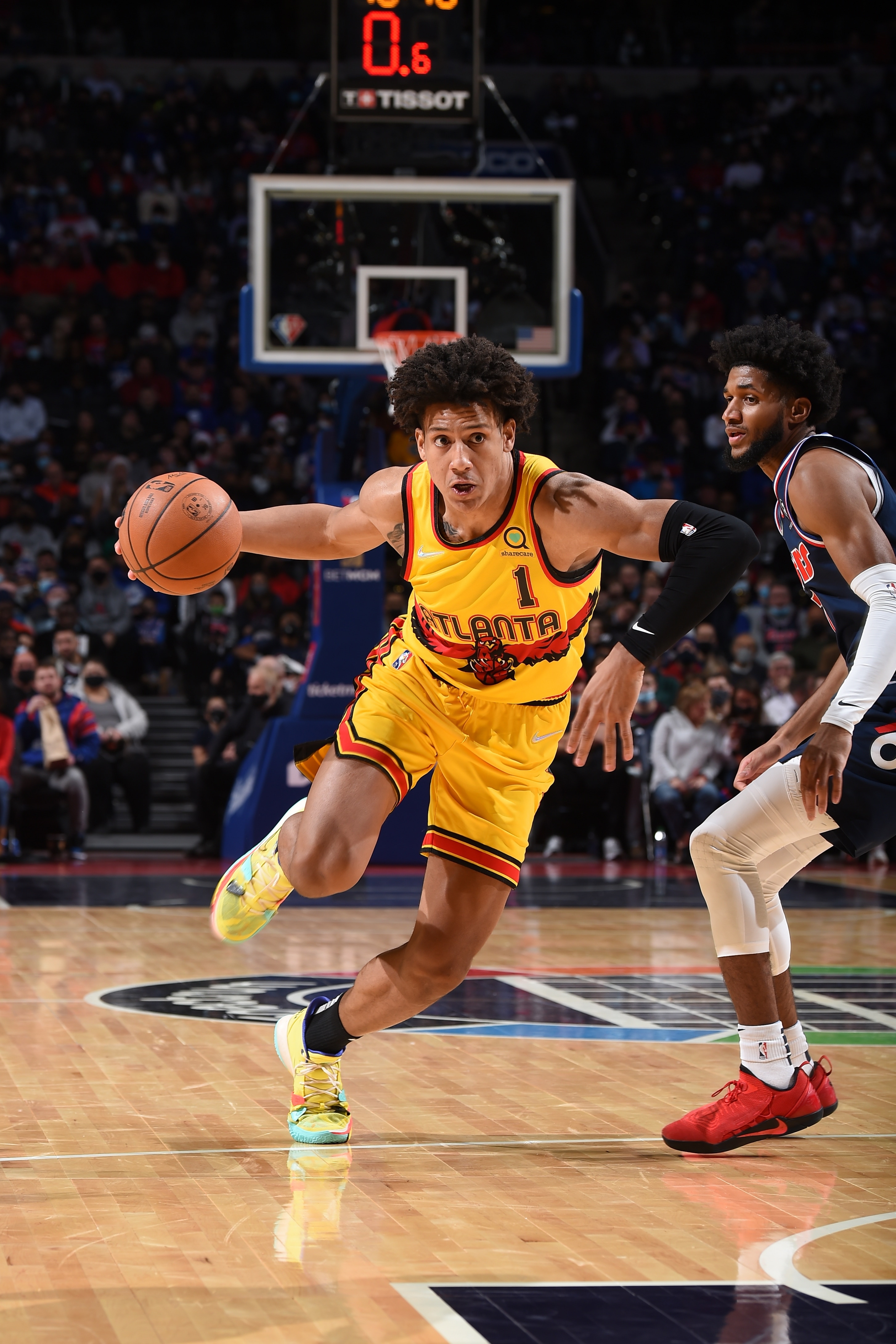 jalen johnson jersey hawks