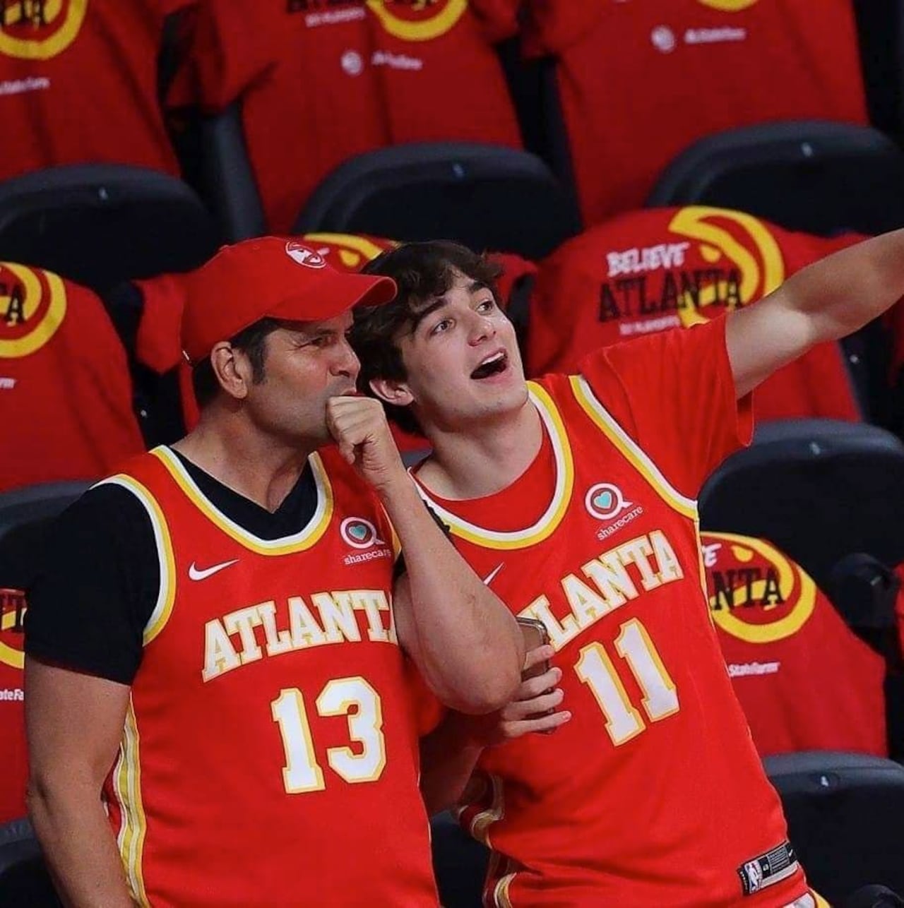 Biggest Hawks Fans Photo Gallery | NBA.com
