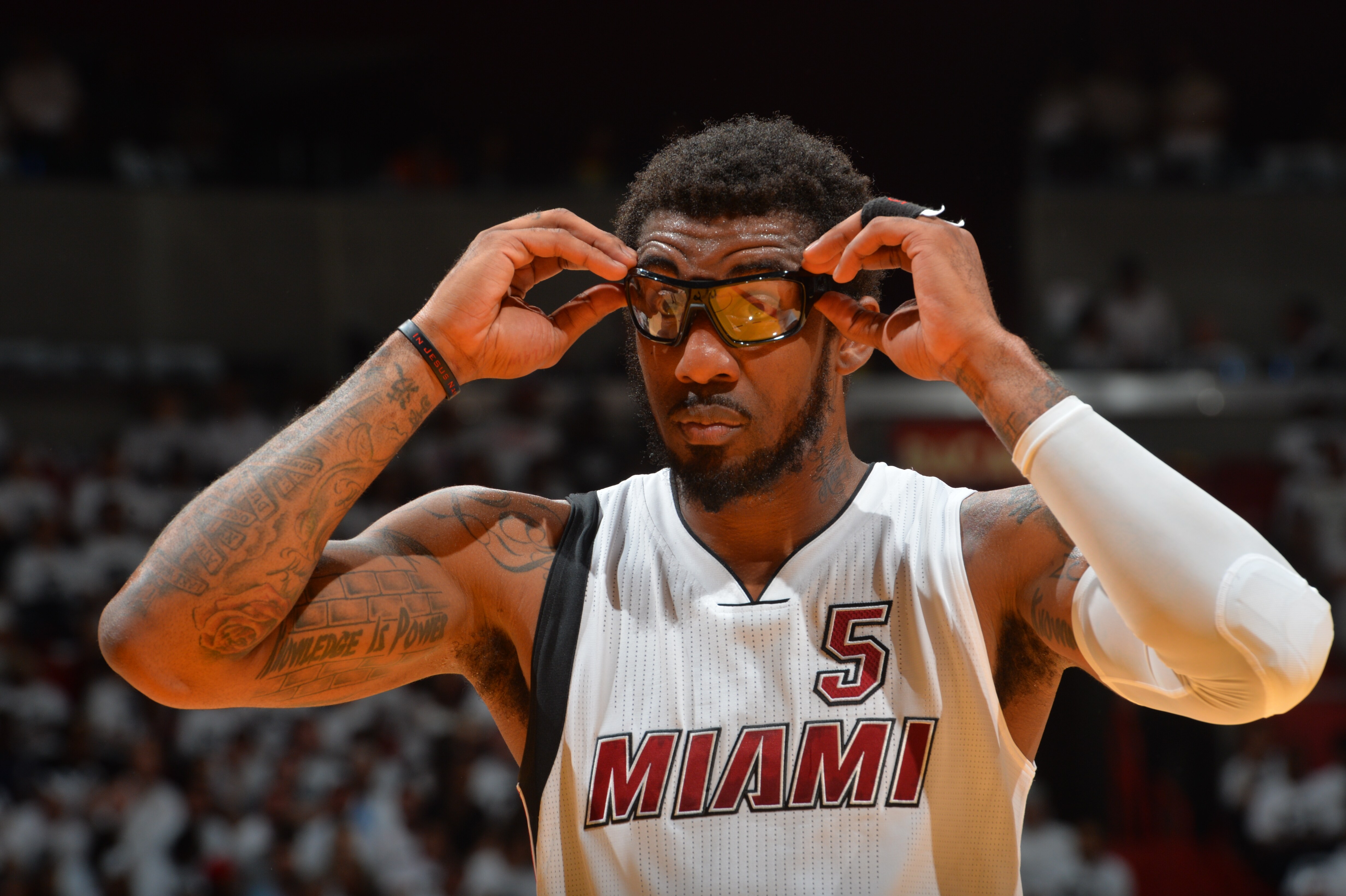 2015-16: Amar’e Stoudemire 3 Photo Gallery | NBA.com